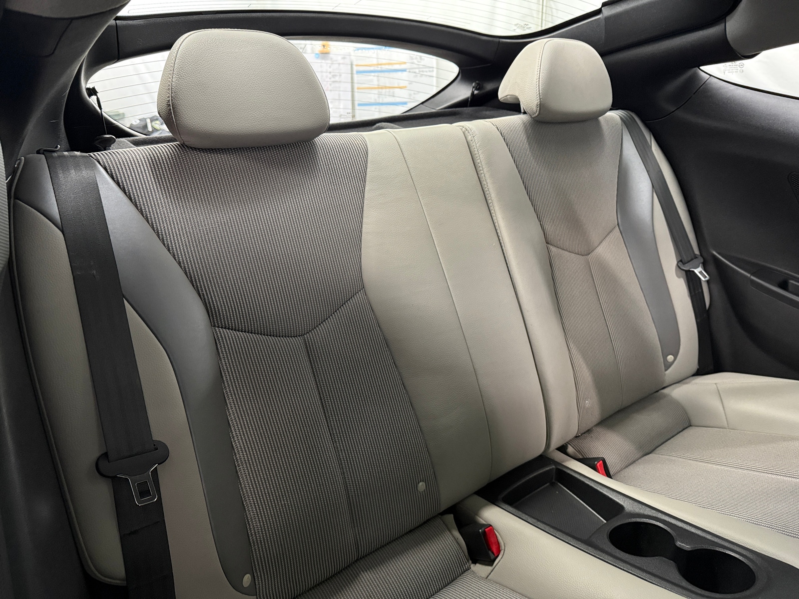 Thumbnail: 2012 Hyundai Veloster - 6