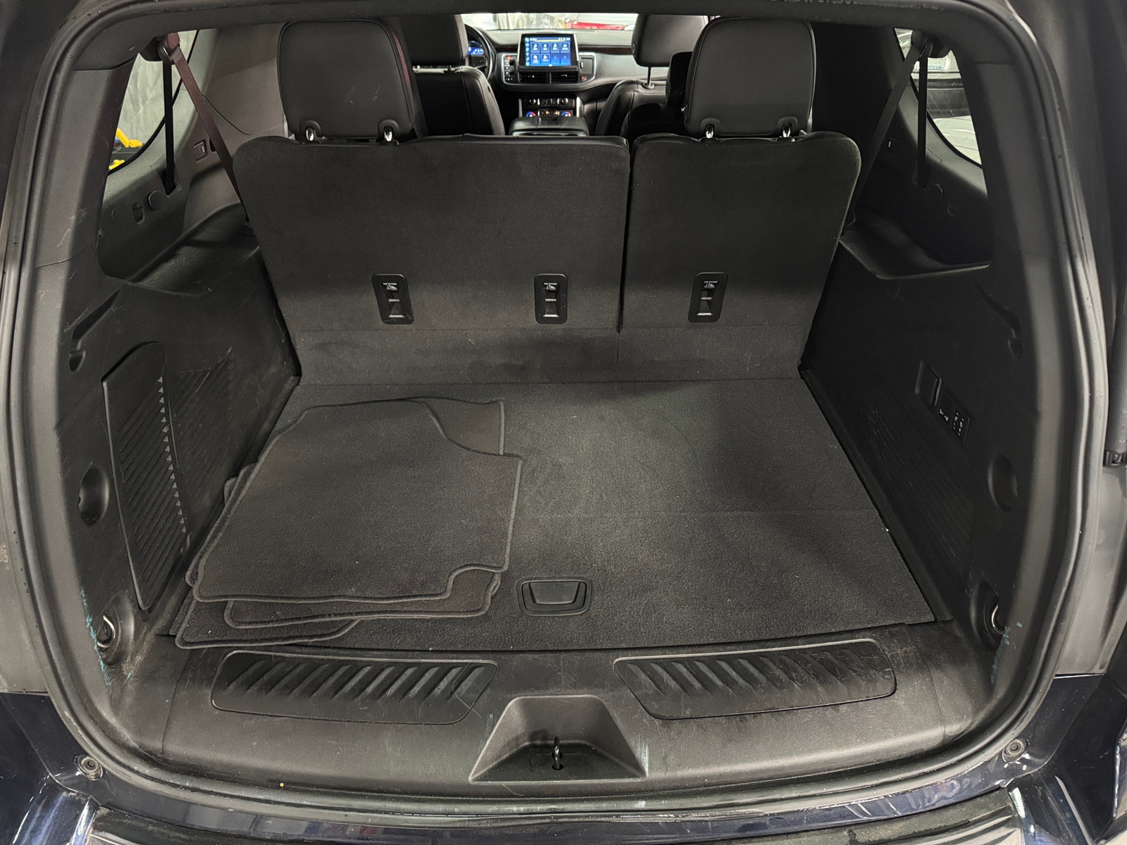 Thumbnail: 2022 Chevrolet Suburban - 6