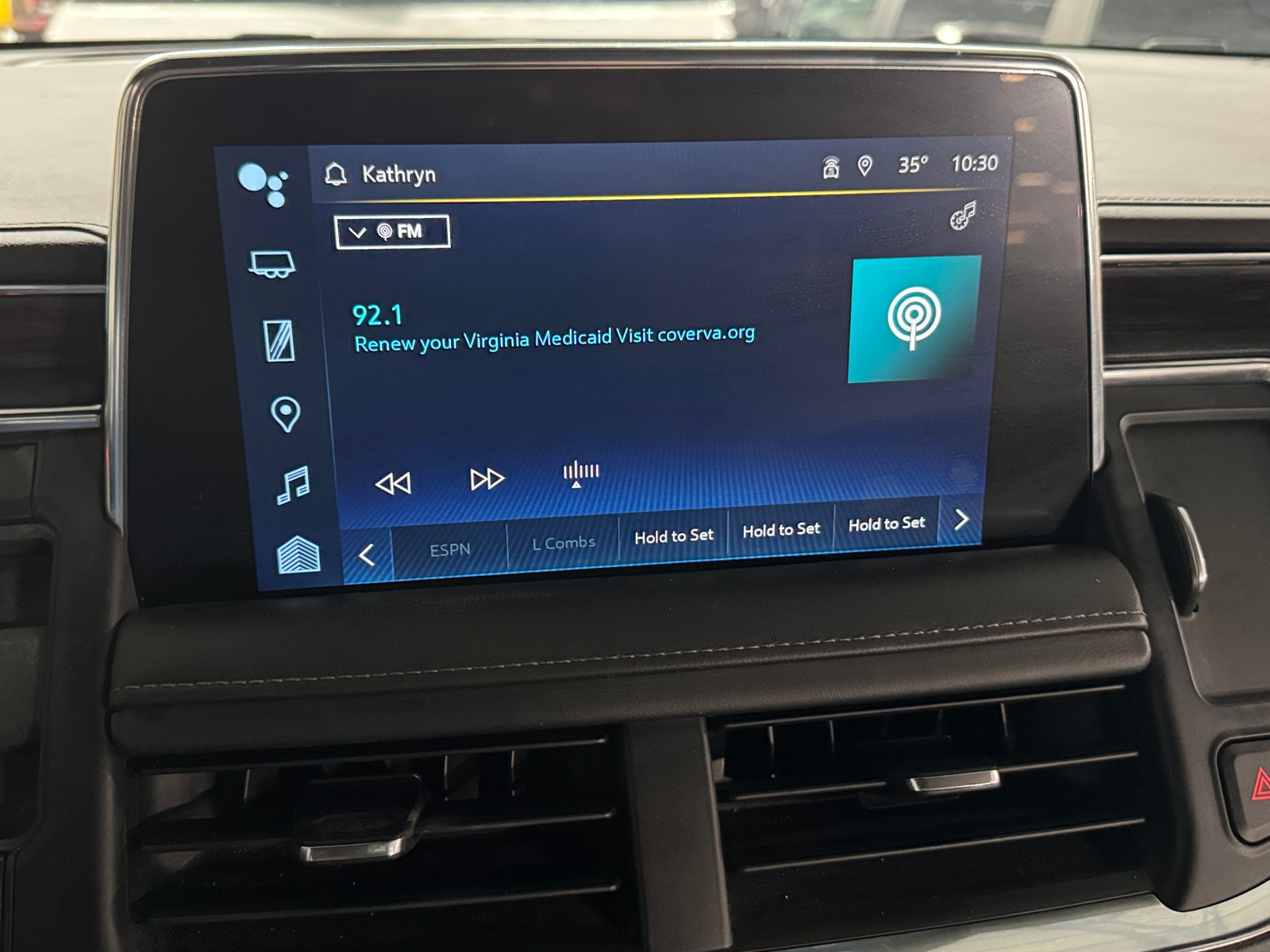 Thumbnail: 2022 Chevrolet Suburban - 3