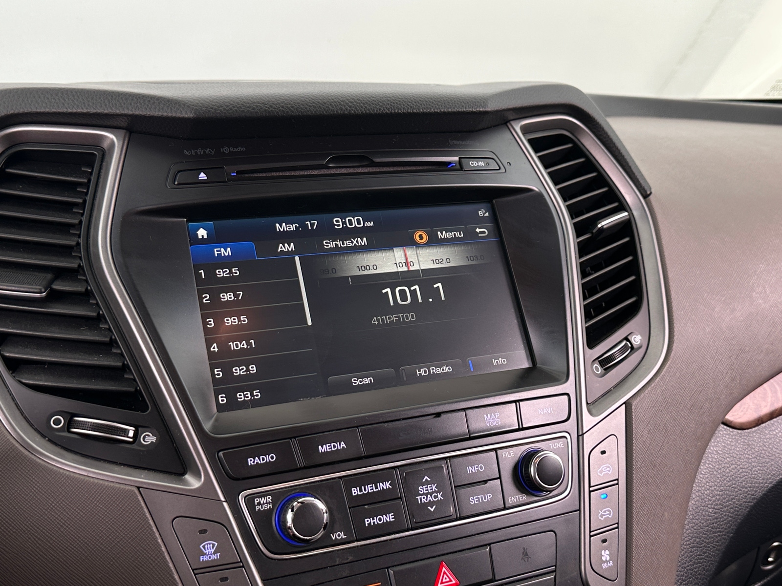 Thumbnail: 2018 Hyundai Santa Fe - 3