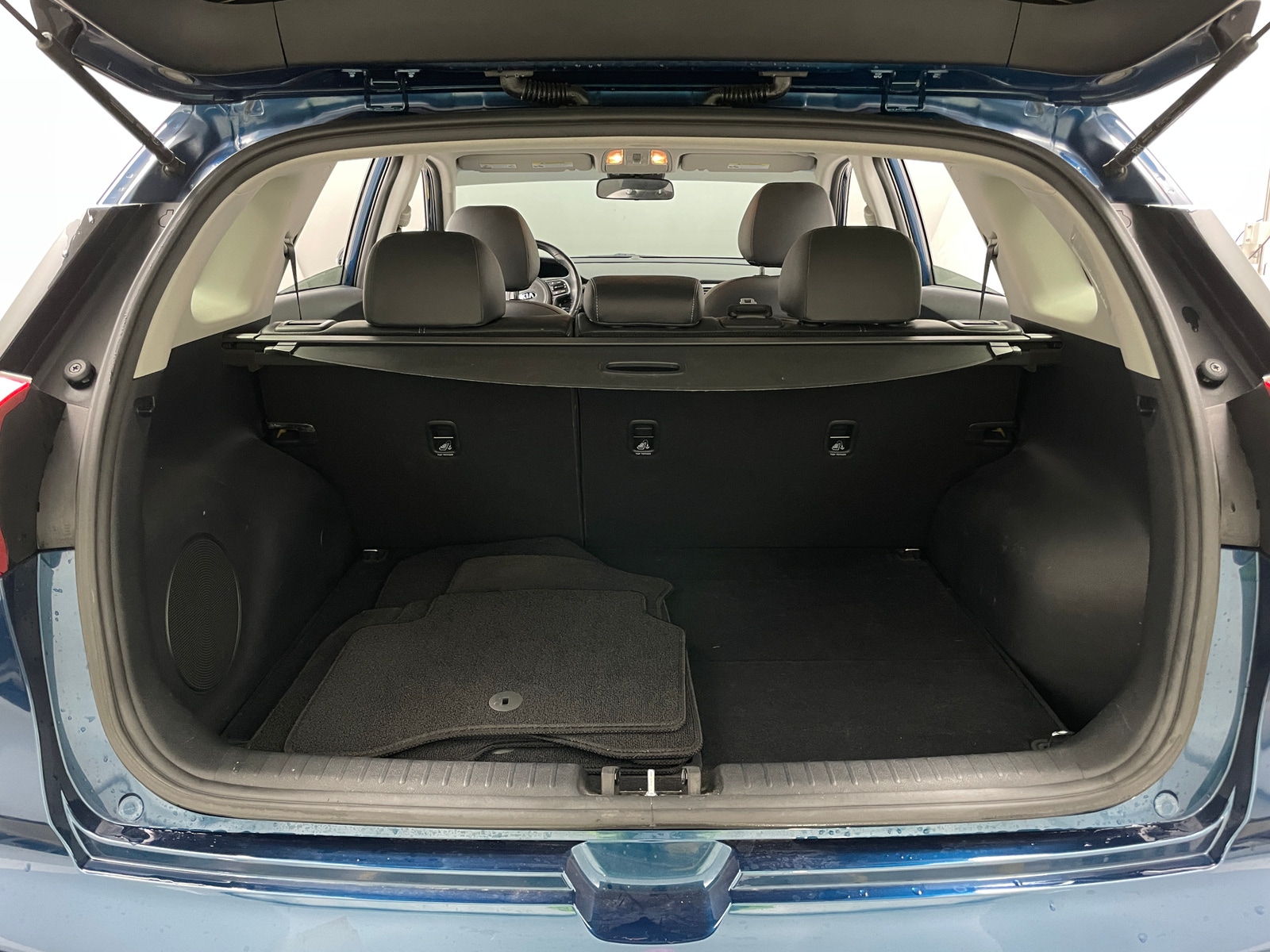 Thumbnail: 2017 Kia Niro - 6