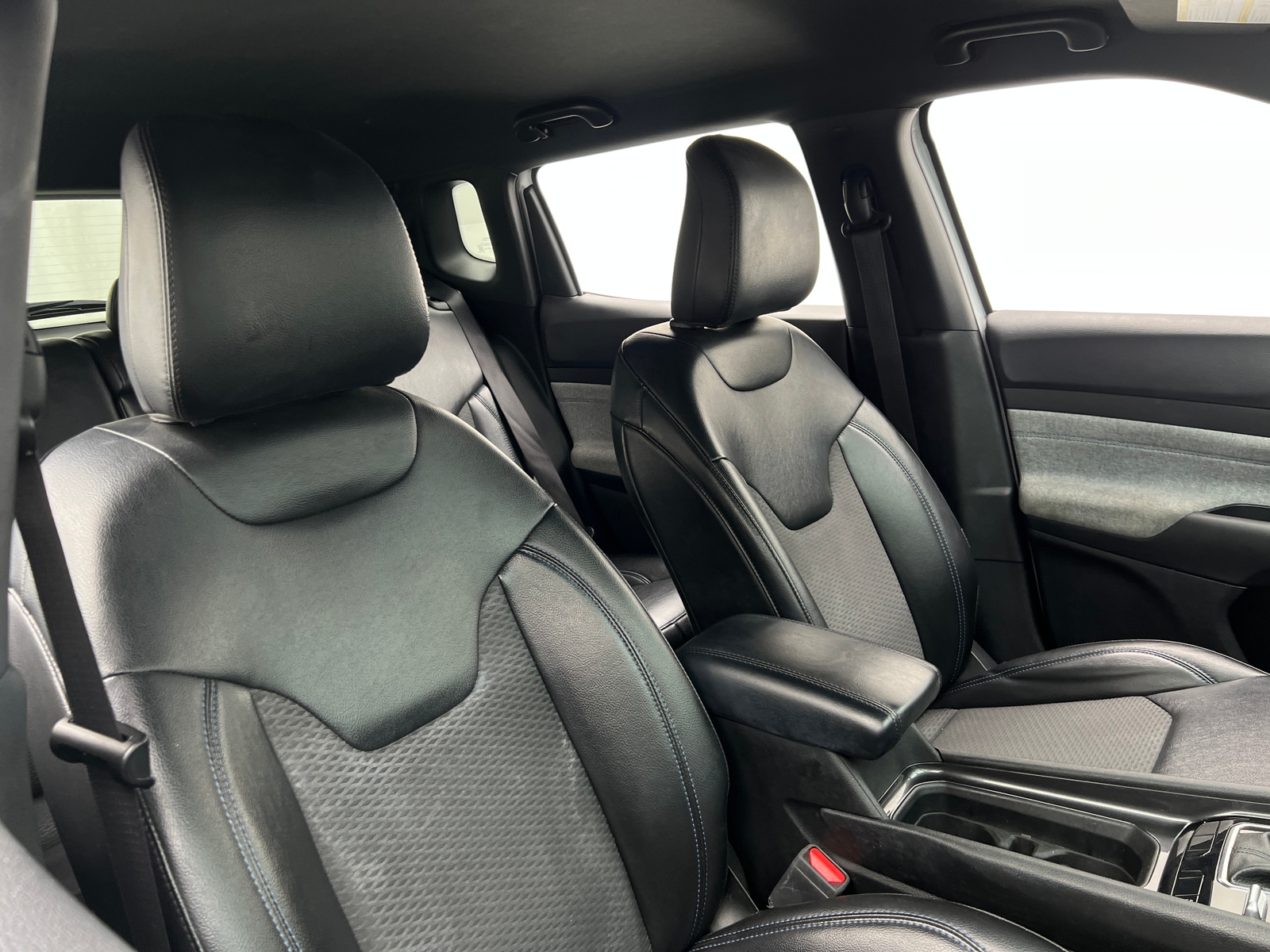 Thumbnail: 2023 Jeep Compass - 2