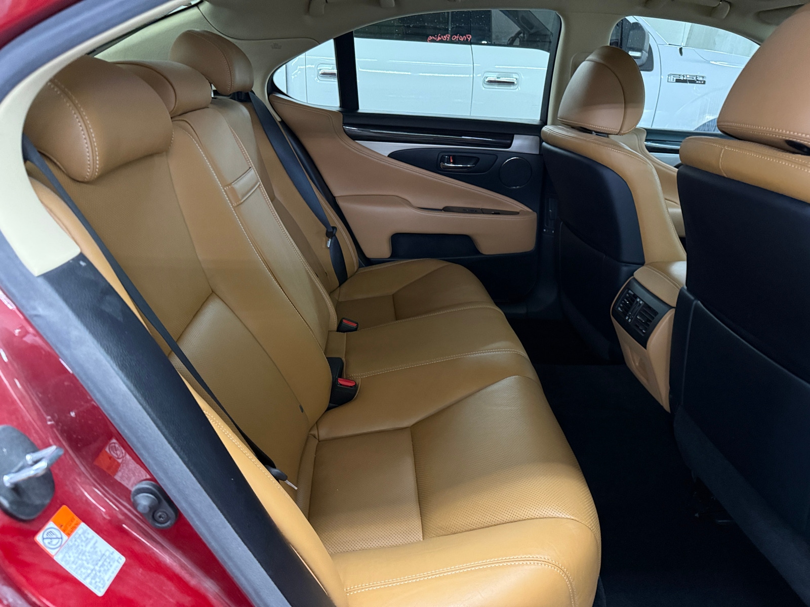 Thumbnail: 2016 Lexus LS - 5