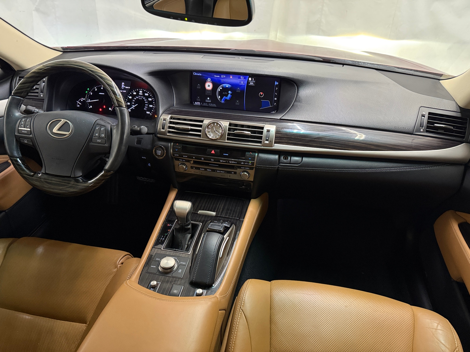 Thumbnail: 2016 Lexus LS - 2