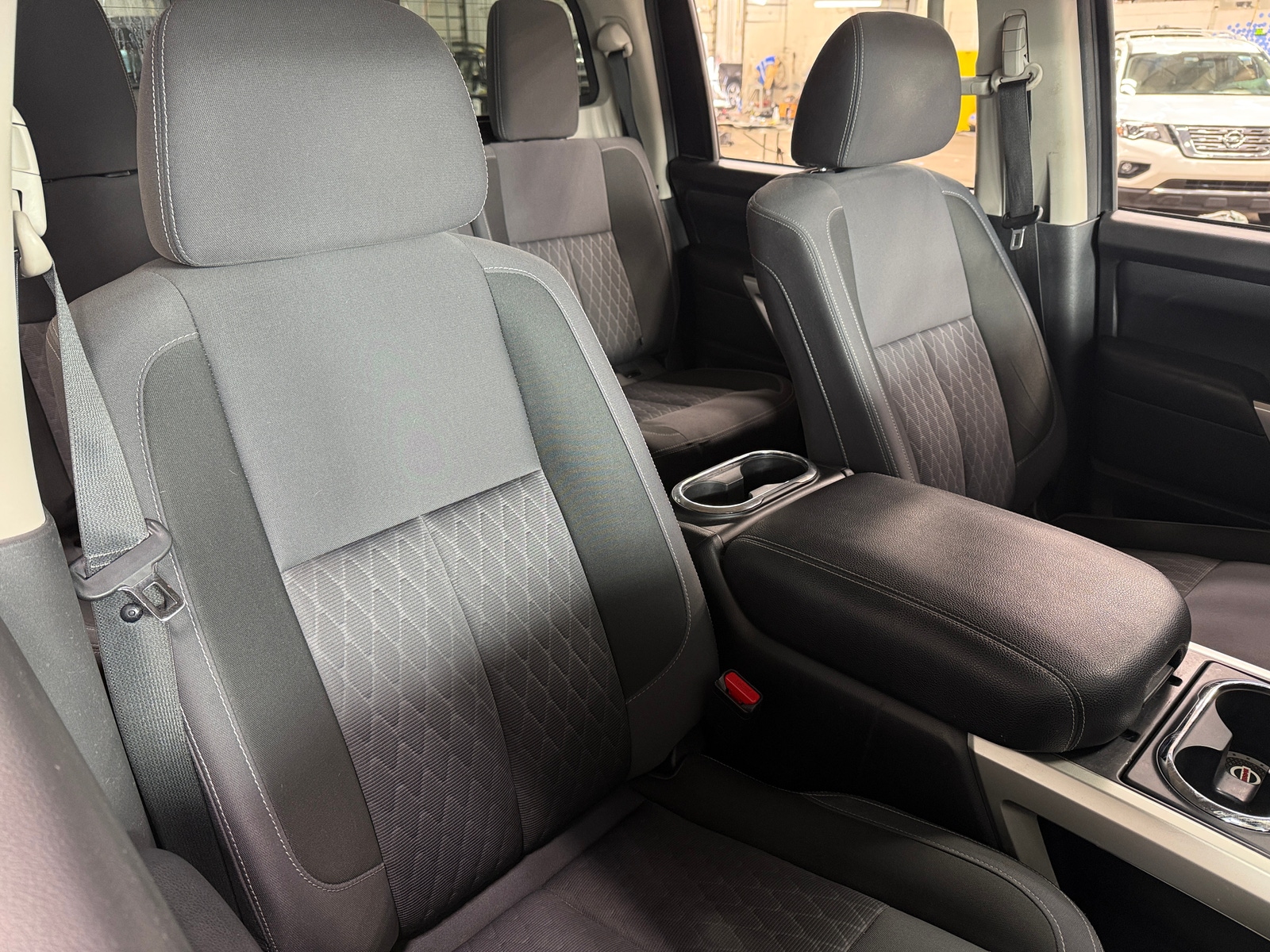 Thumbnail: 2021 Nissan Titan - 2