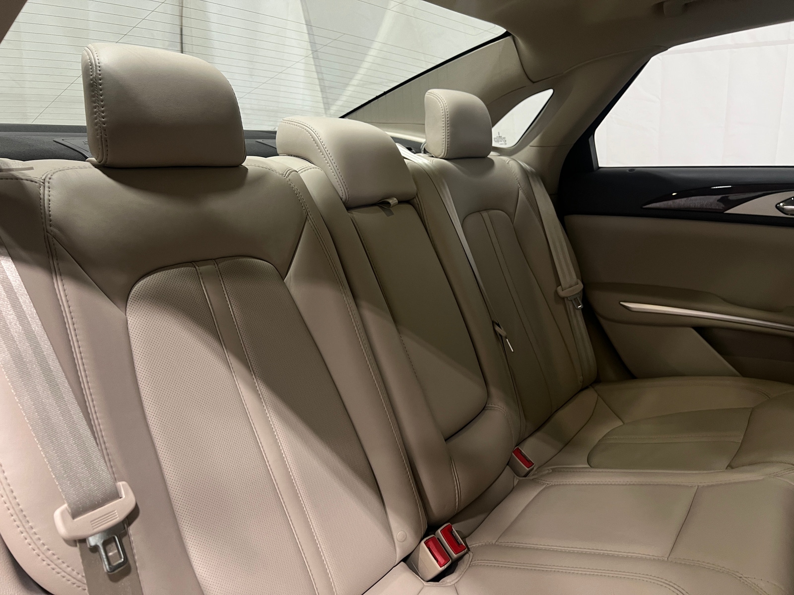 Thumbnail: 2016 Lincoln MKZ - 5