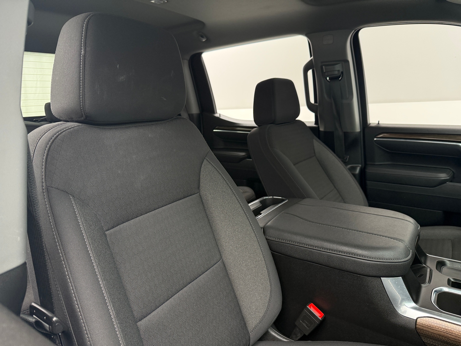 Thumbnail: 2025 Chevrolet Silverado 1500 - 2