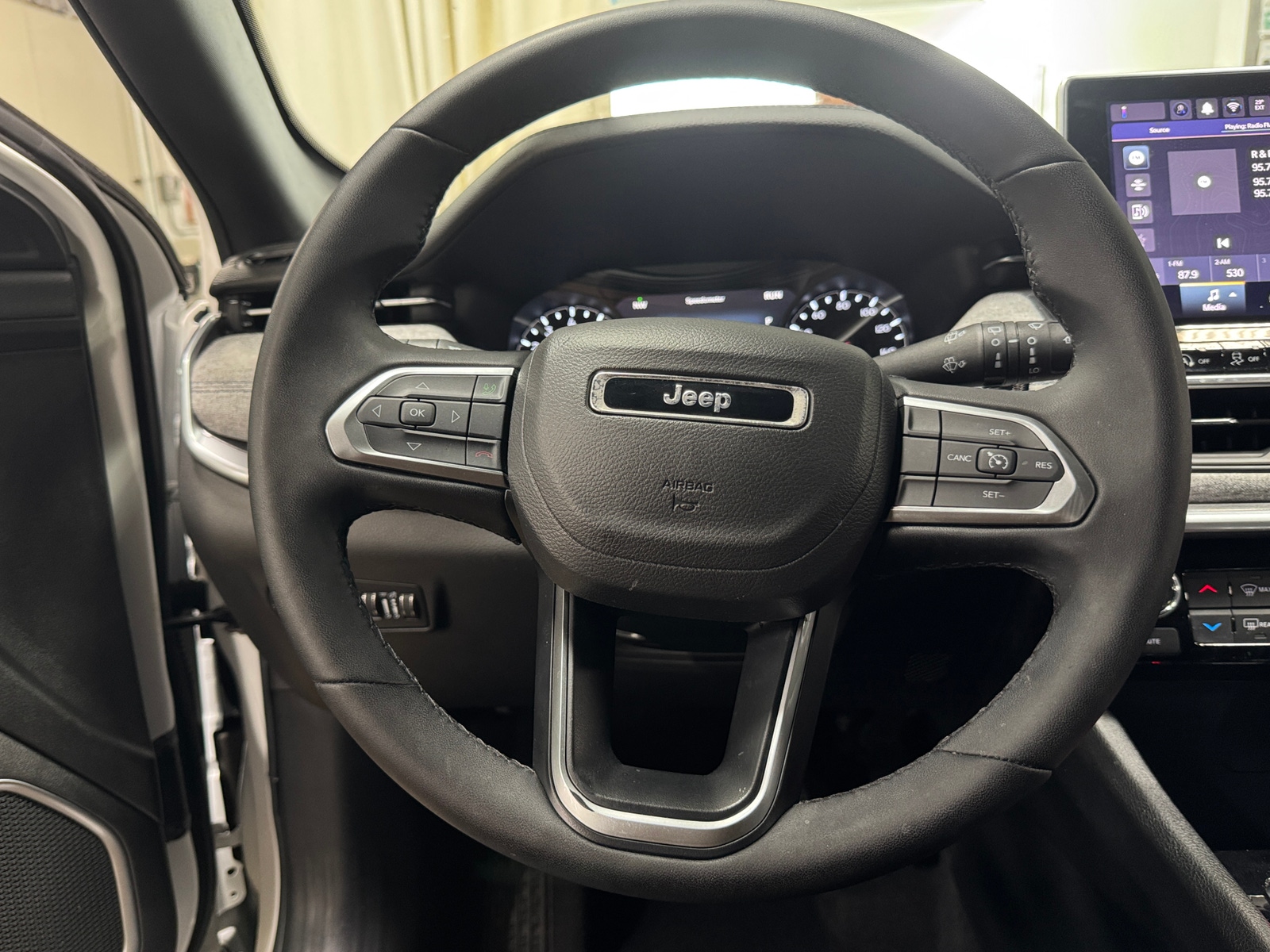 Thumbnail: 2024 Jeep Compass - 5