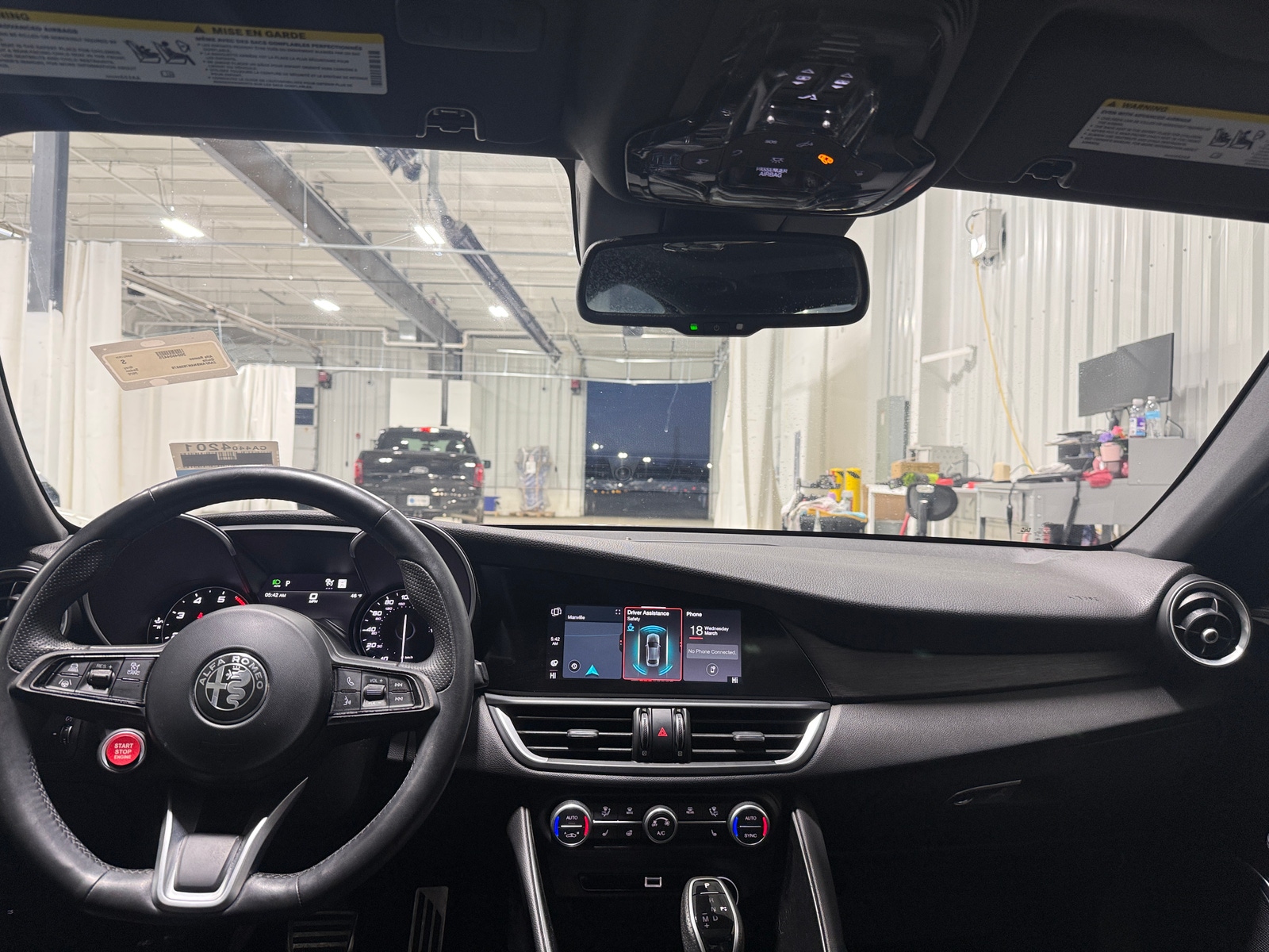 Thumbnail: 2022 Alfa Romeo Giulia - 2