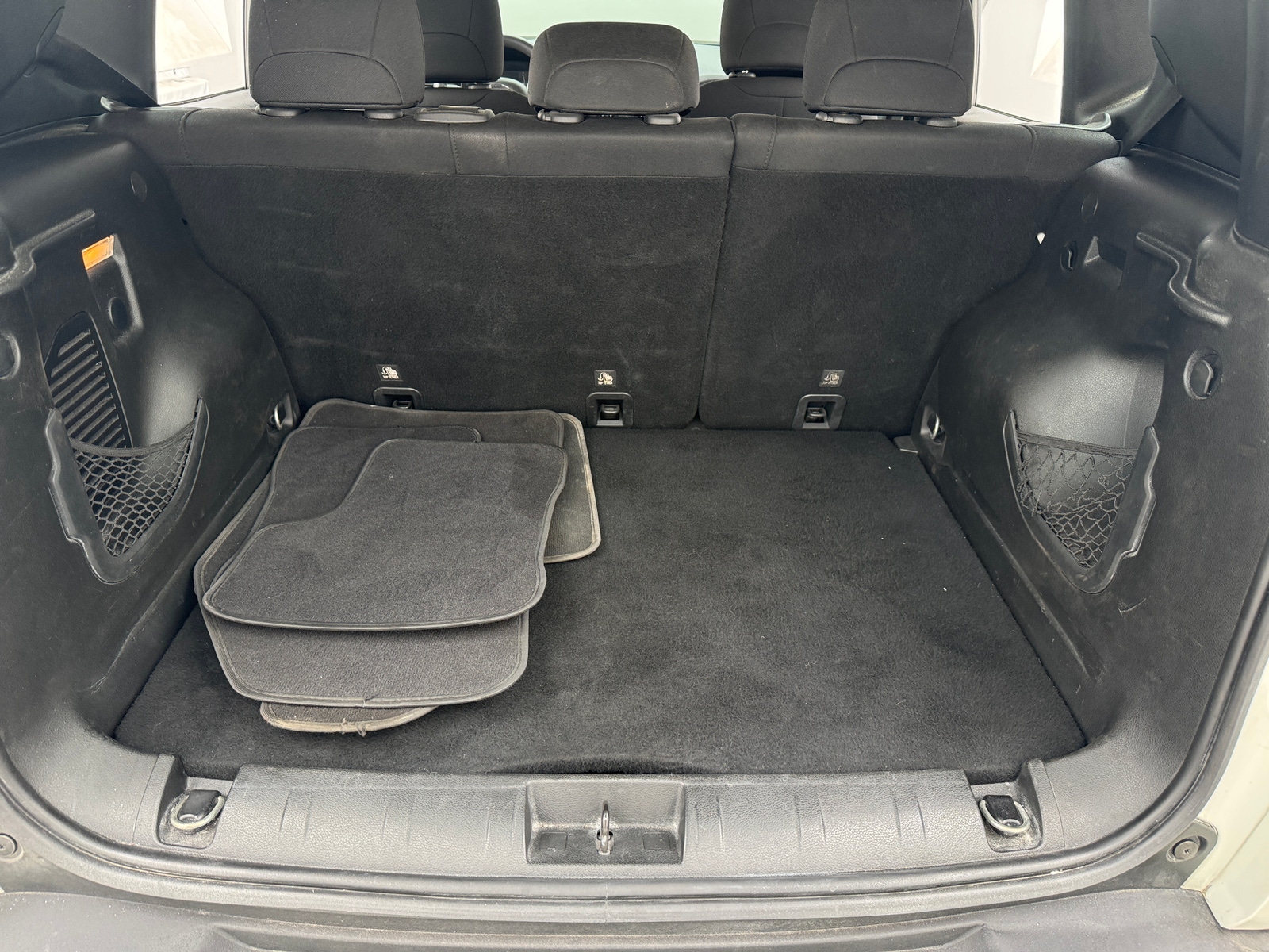 Thumbnail: 2020 Jeep Renegade - 7