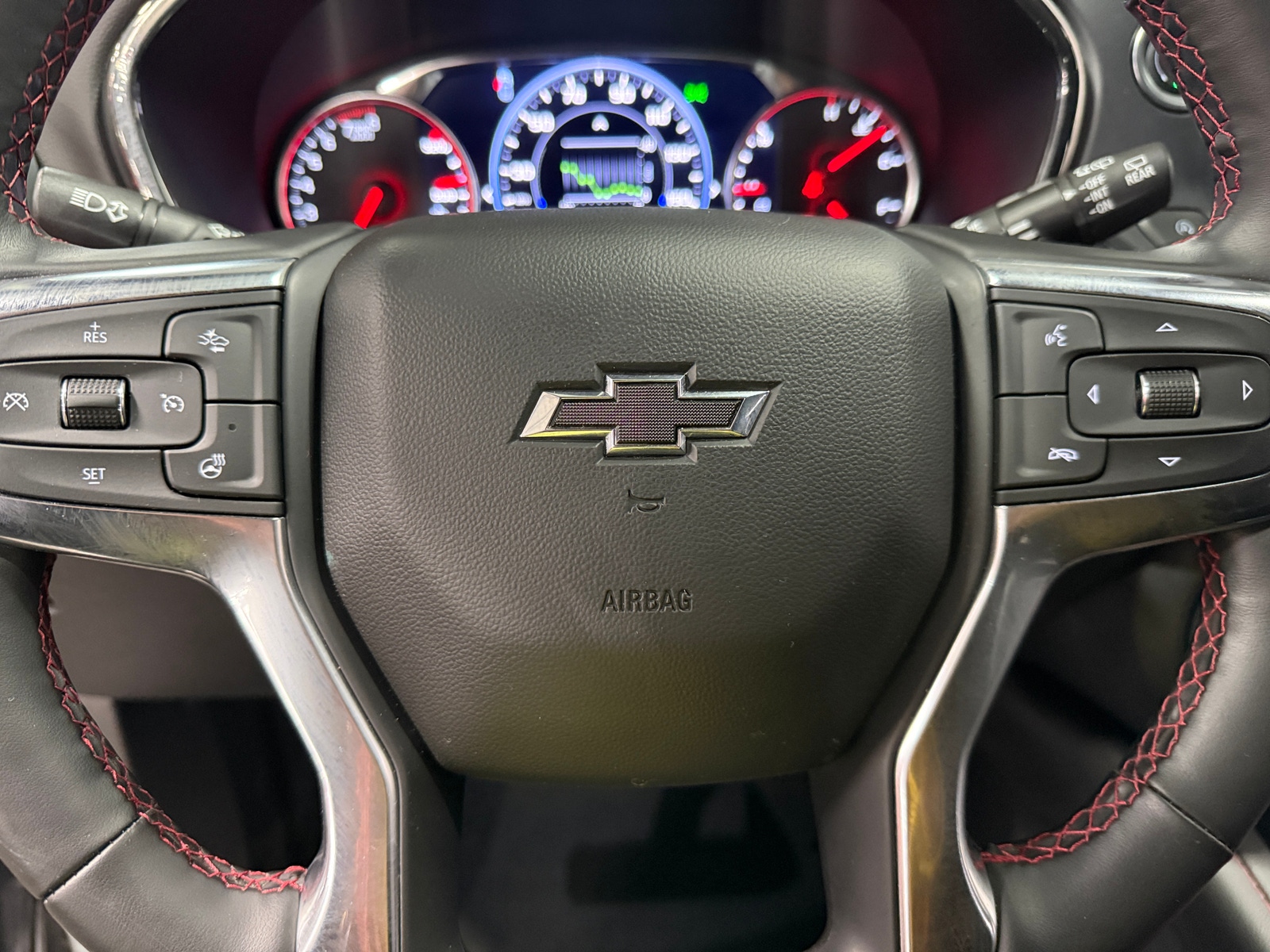 Thumbnail: 2025 Chevrolet Blazer - 4