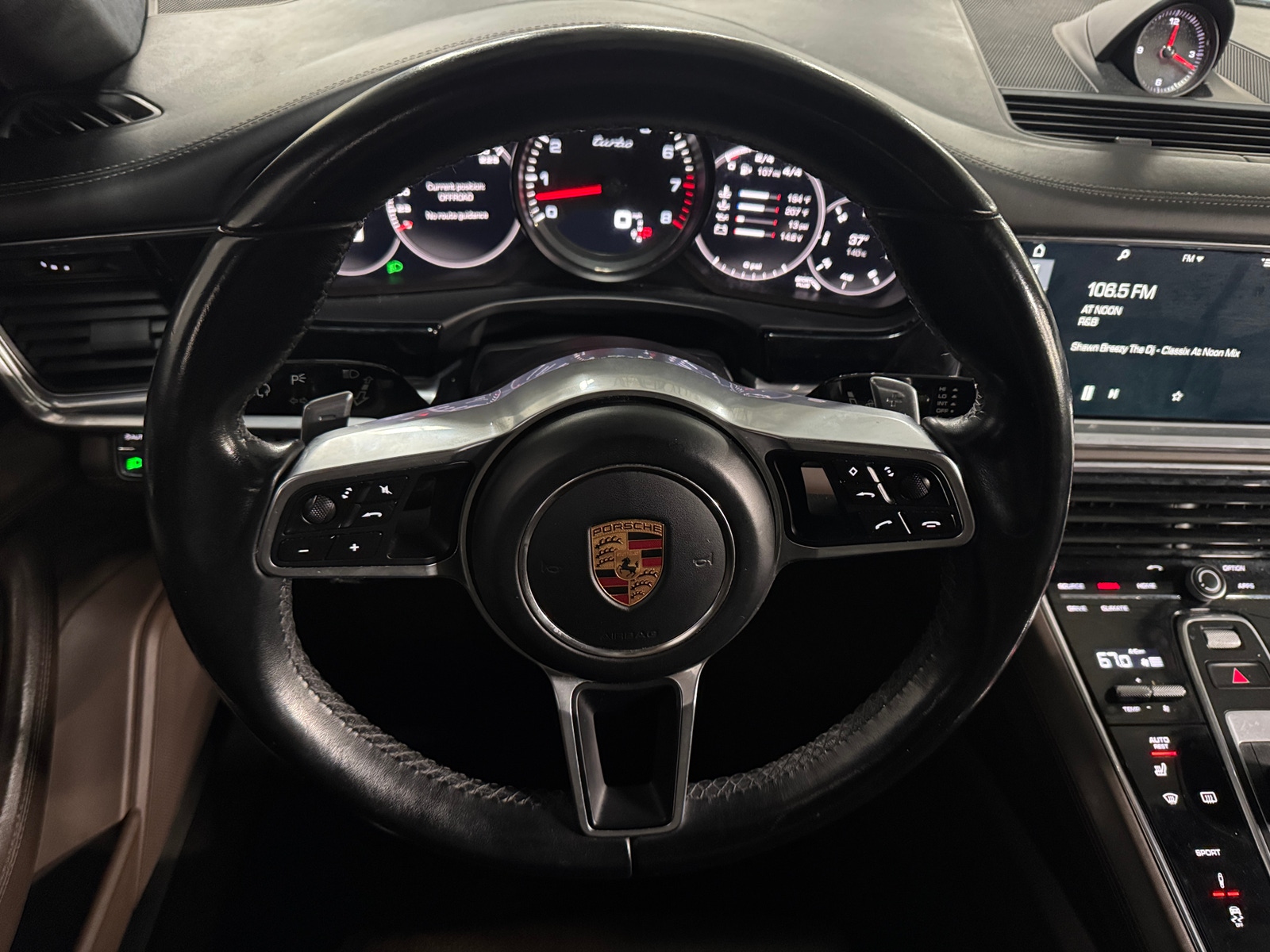 Thumbnail: 2017 Porsche Panamera - 4