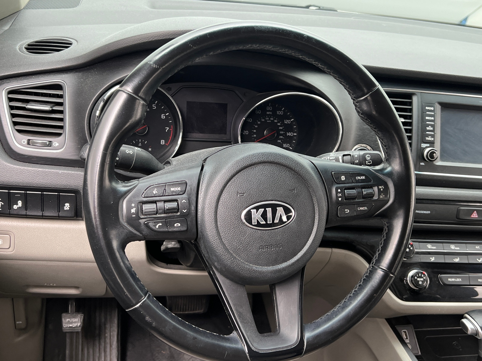 Thumbnail: 2020 Kia Sedona - 4