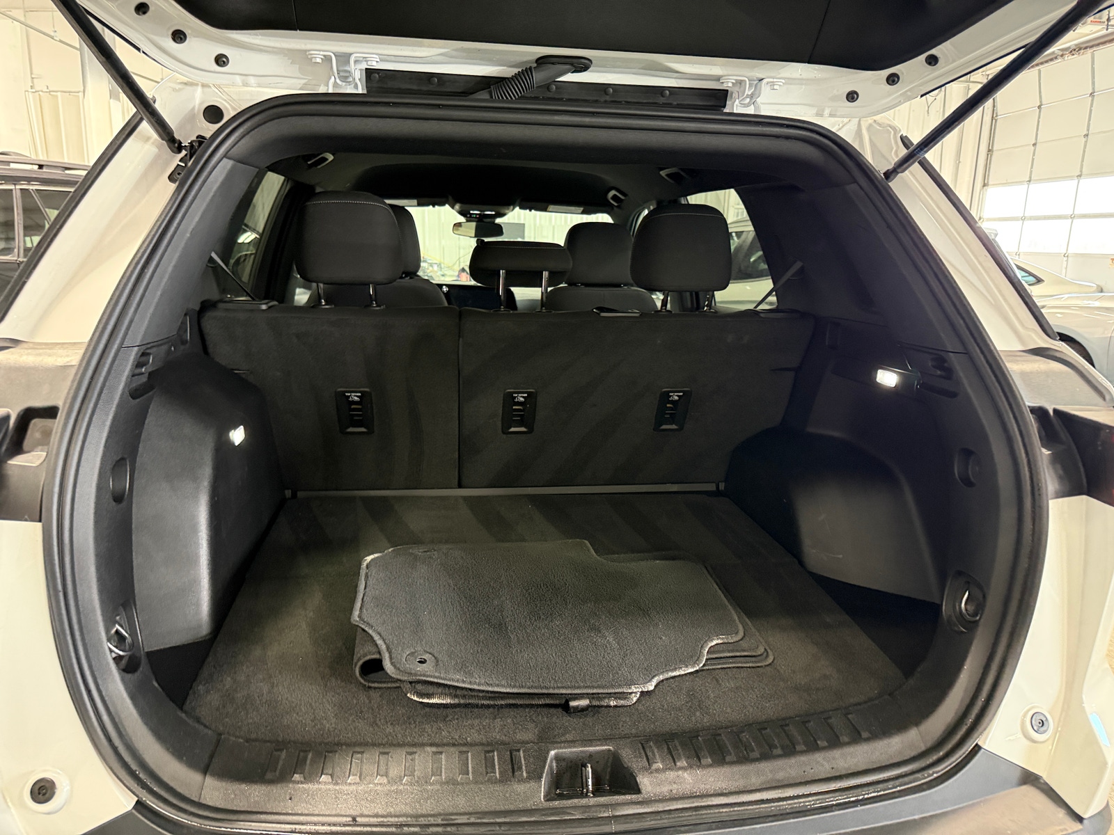 Thumbnail: 2025 Chevrolet Equinox - 7