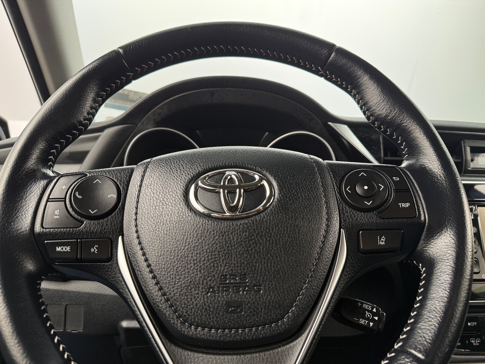 Thumbnail: 2017 Toyota Corolla iM - 5