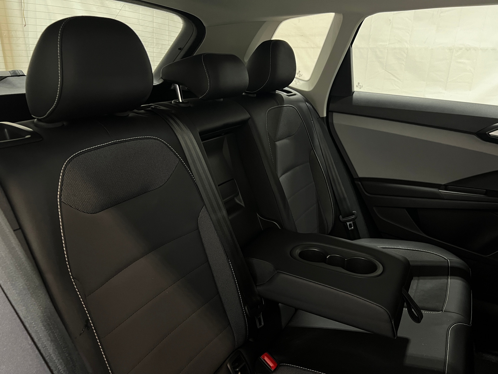 Thumbnail: 2022 Volkswagen Taos - 5