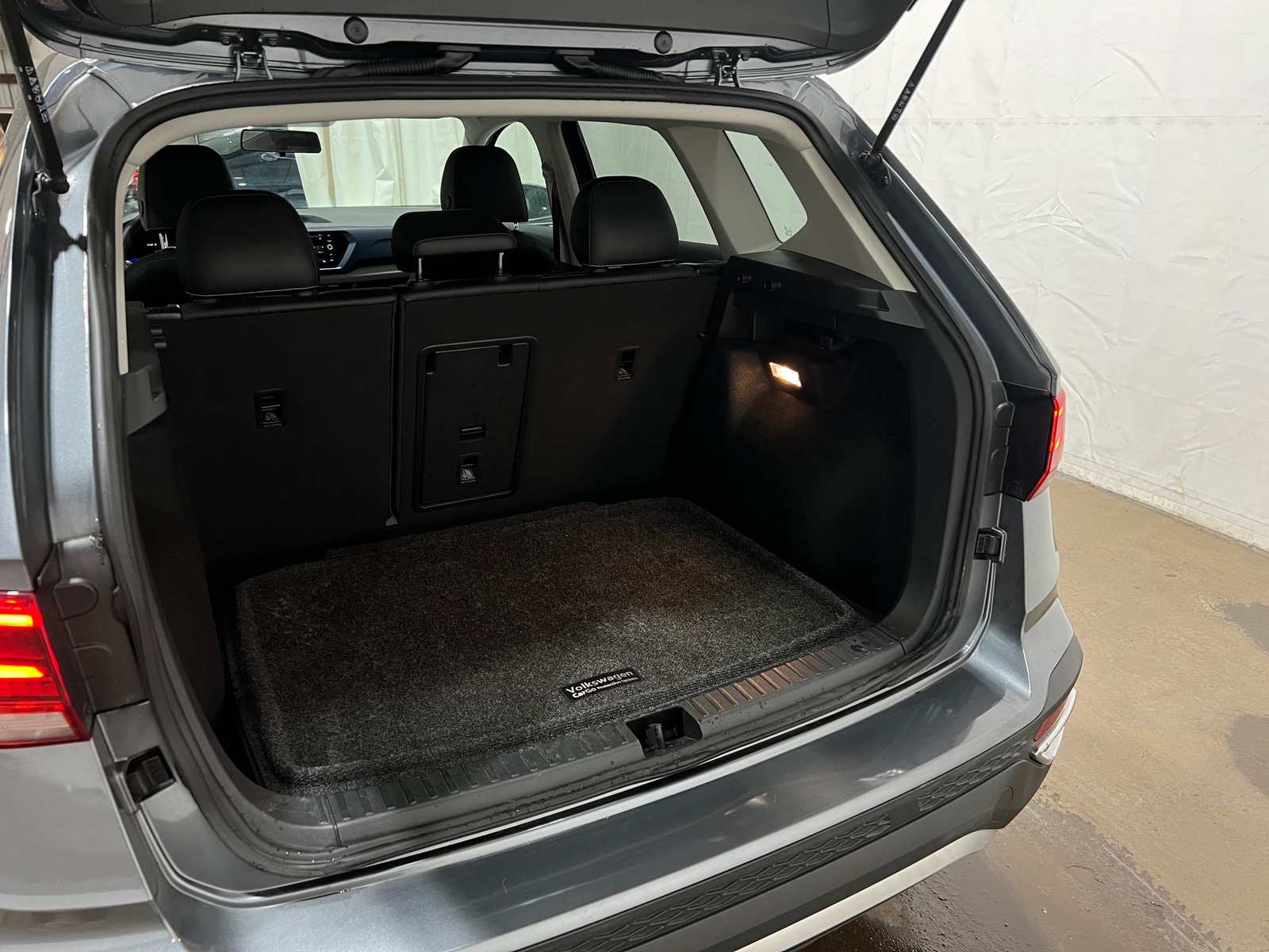 Thumbnail: 2022 Volkswagen Taos - 6