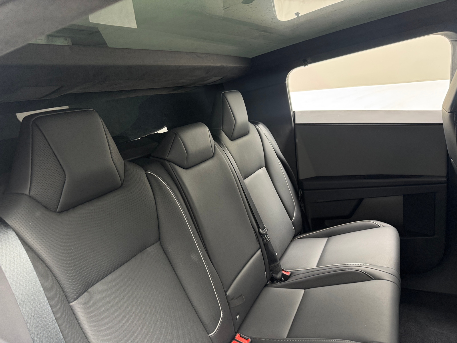 Thumbnail: 2025 Tesla Cybertruck - 5