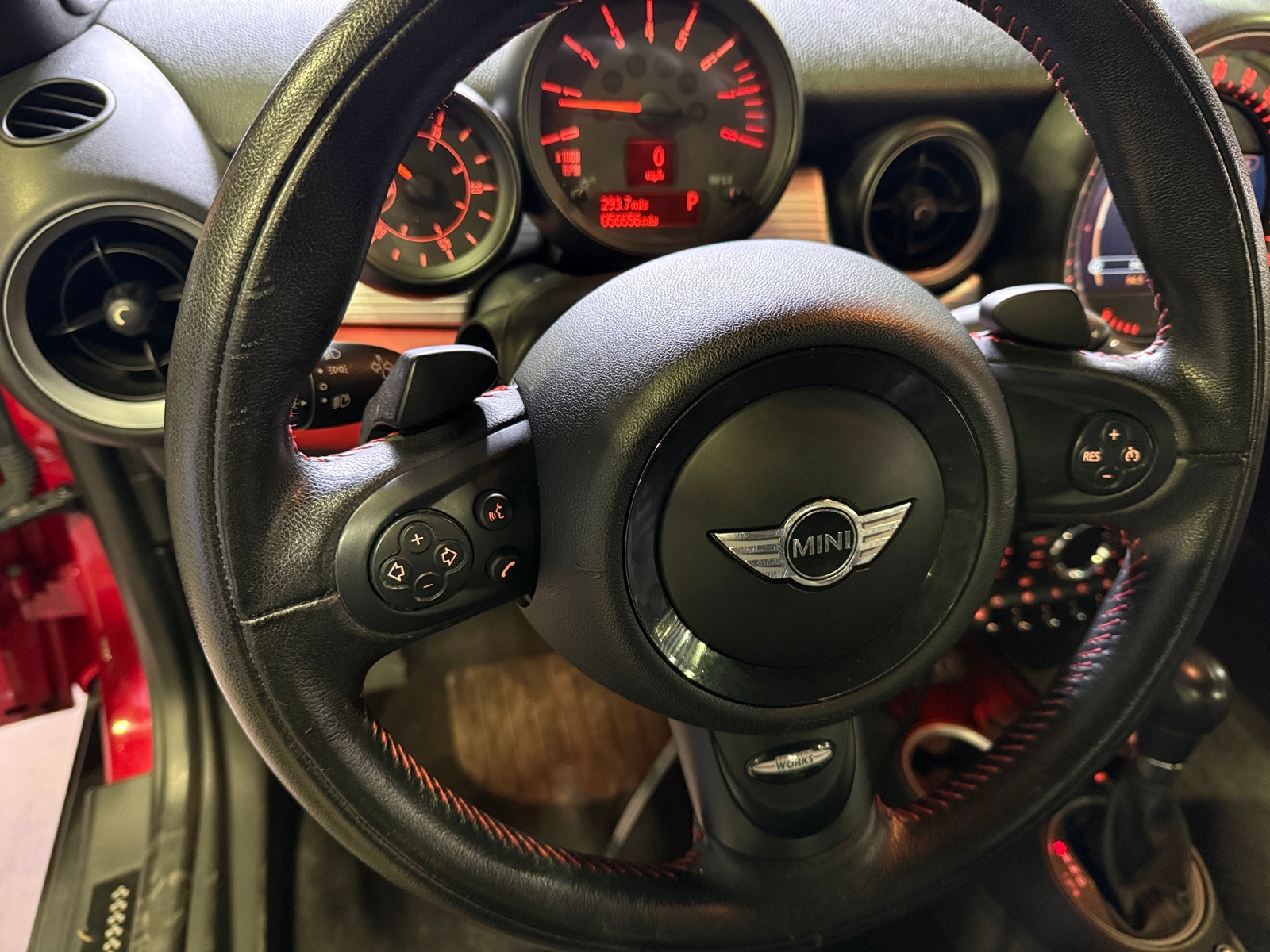 Thumbnail: 2015 MINI Cooper Convertible - 4