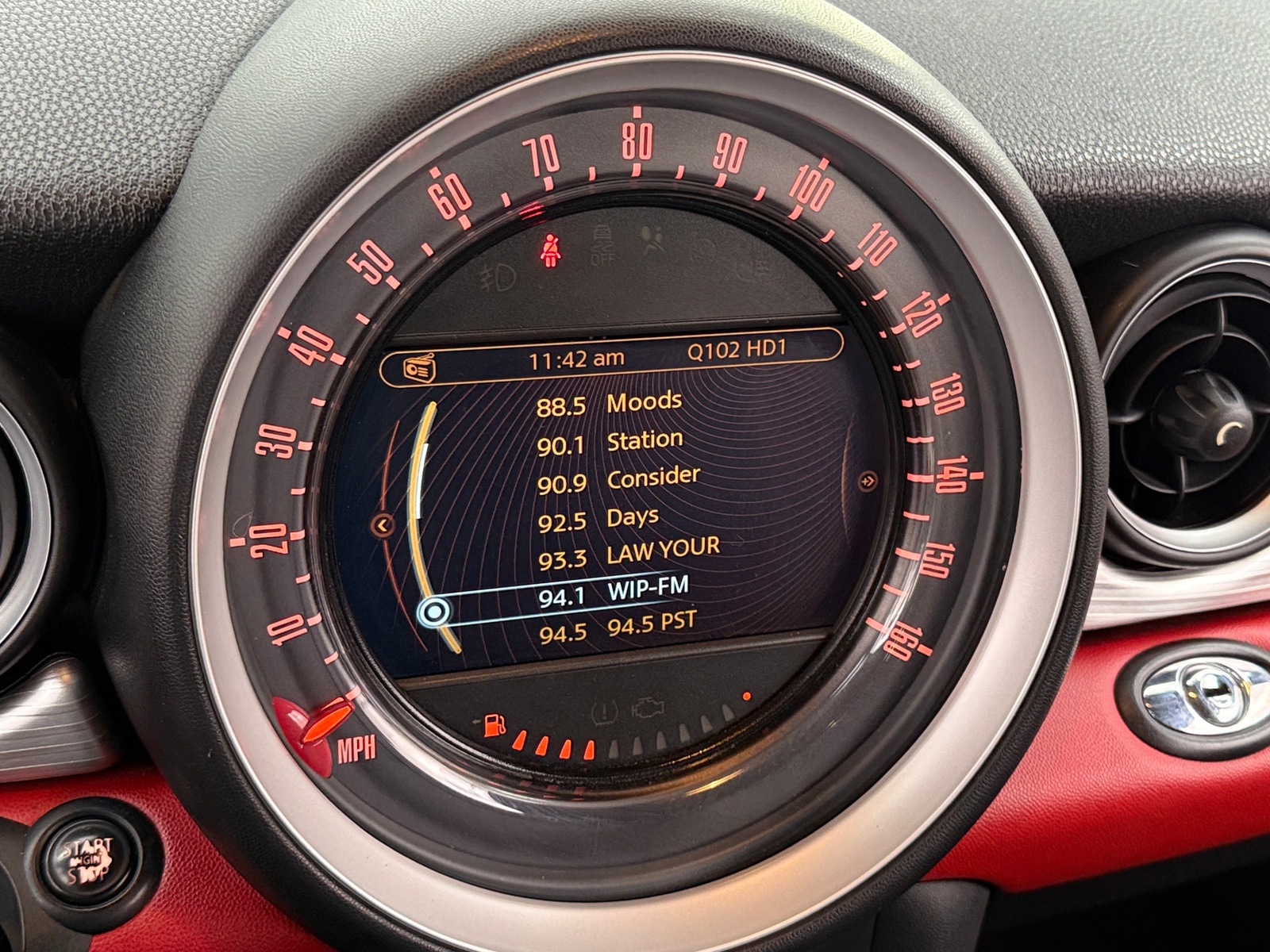 Thumbnail: 2015 MINI Cooper Convertible - 3