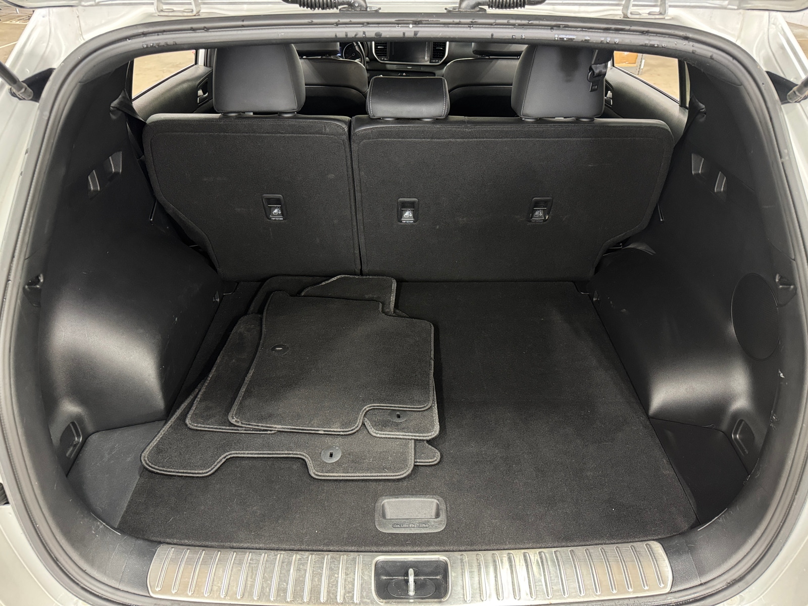 Thumbnail: 2020 Kia Sportage - 6