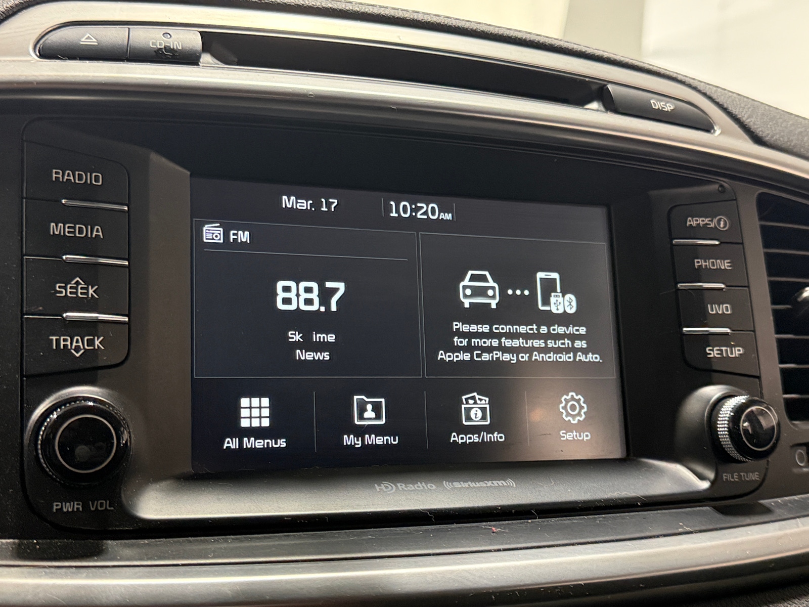 Thumbnail: 2018 Kia Sorento - 3