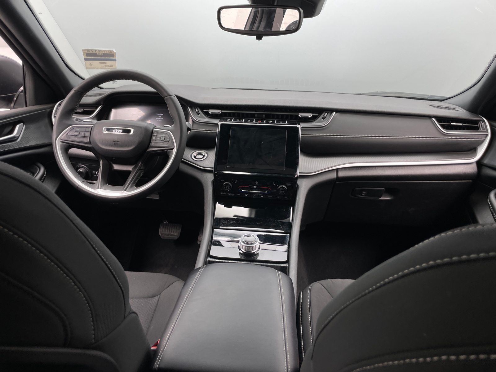 Thumbnail: 2024 Jeep Grand Cherokee - 3