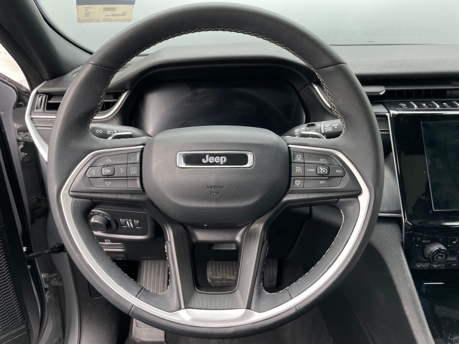 Thumbnail: 2024 Jeep Grand Cherokee - 5