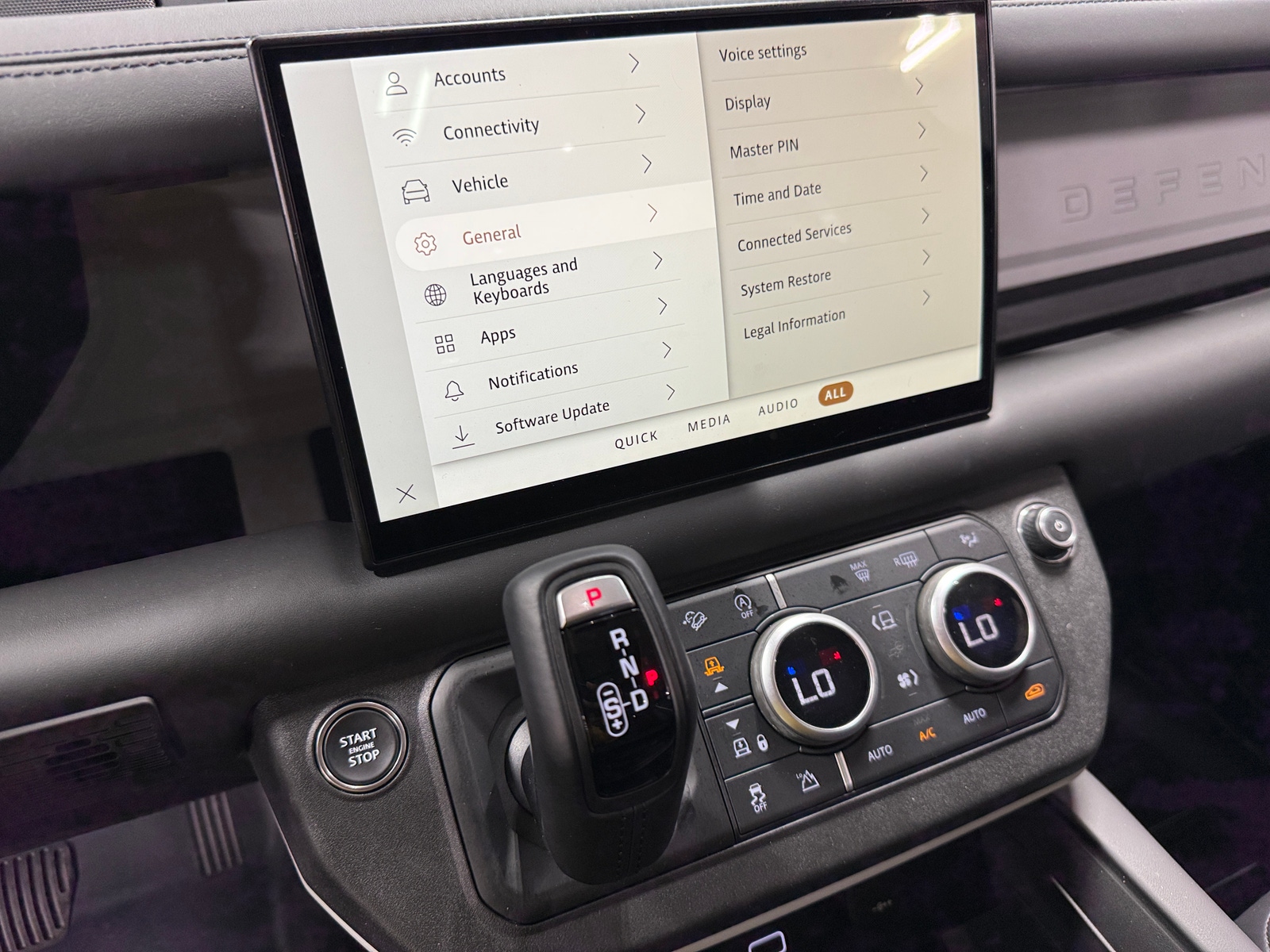 Thumbnail: 2024 Land Rover Defender - 3