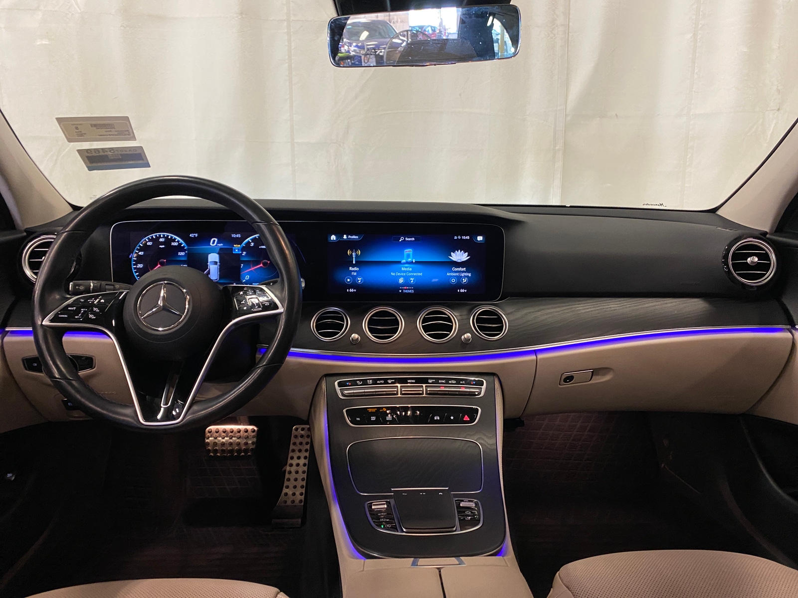 Thumbnail: 2023 Mercedes-Benz E-Class - 2