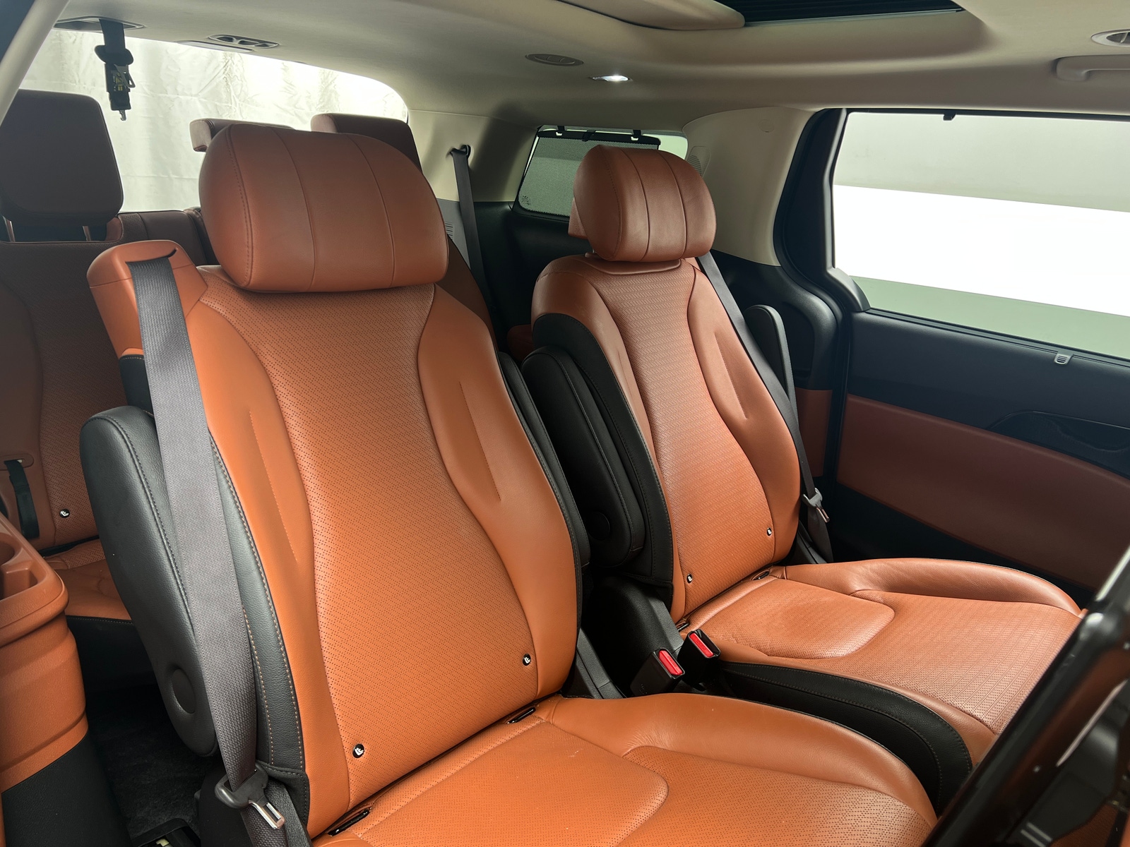 Thumbnail: 2024 Kia Carnival - 5