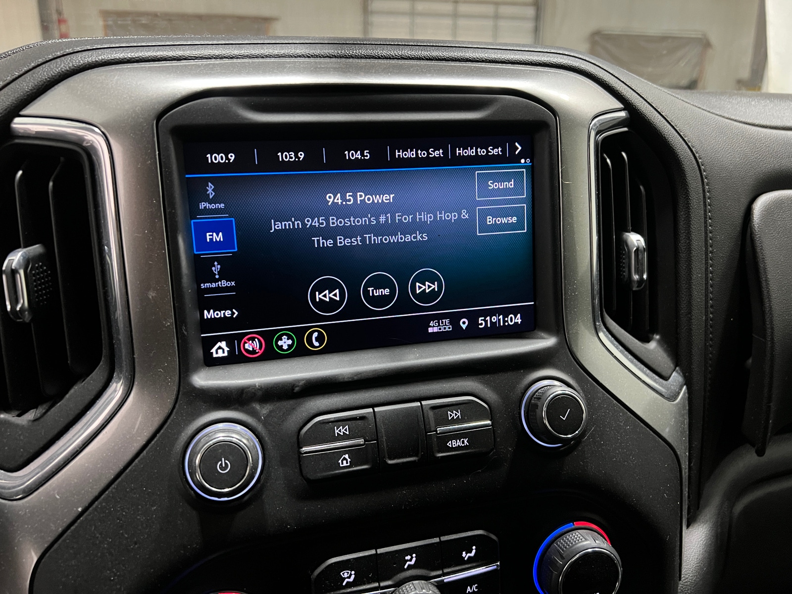 Thumbnail: 2020 Chevrolet Silverado 1500 - 4