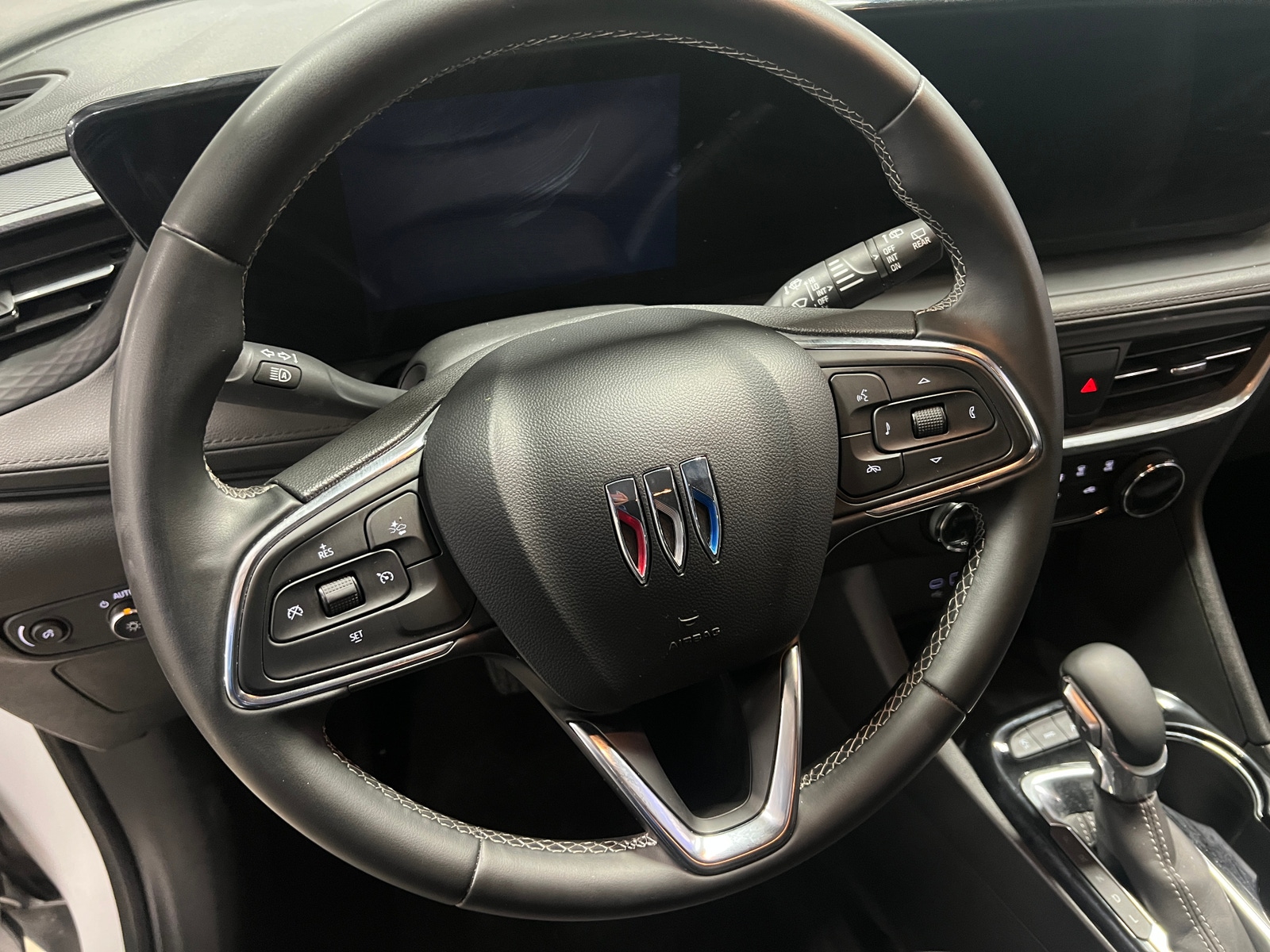 Thumbnail: 2025 Buick Encore GX - 4