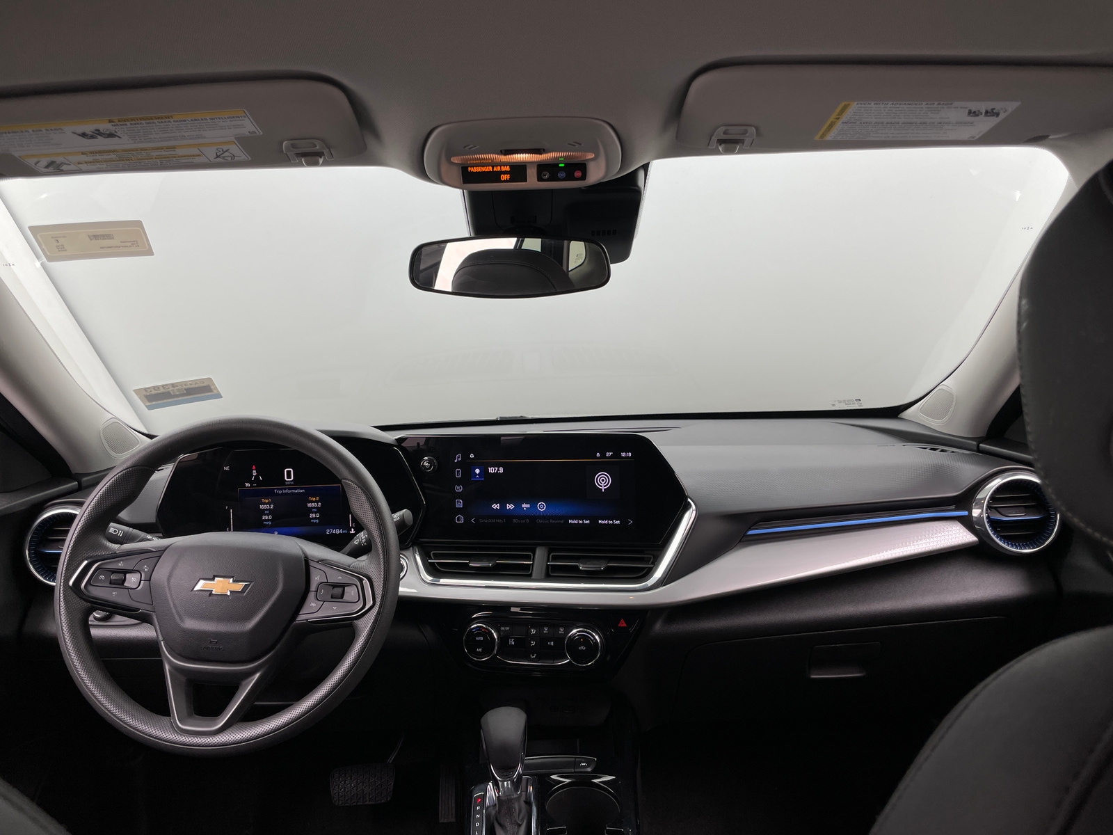 Thumbnail: 2025 Chevrolet Trax - 3