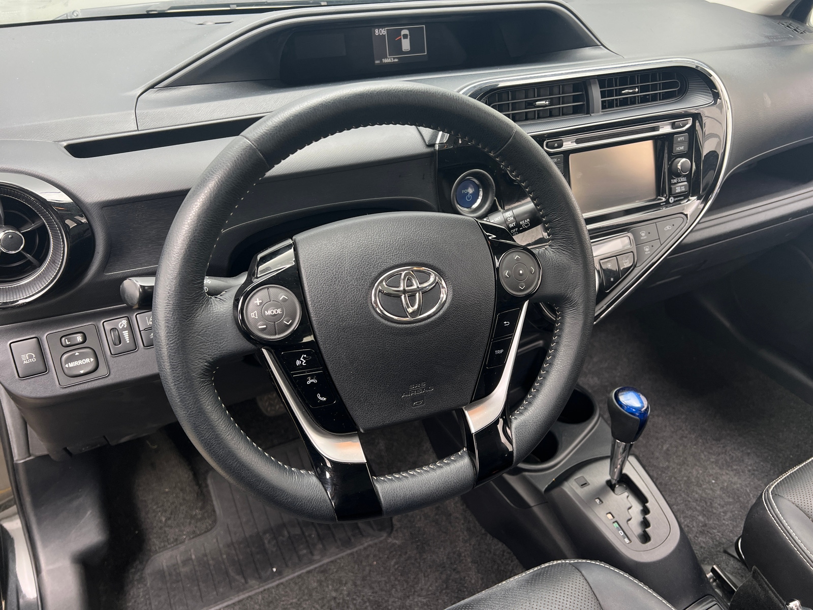 Thumbnail: 2018 Toyota Prius c - 5