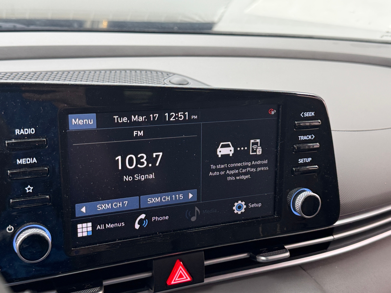 Thumbnail: 2022 Hyundai Elantra - 4