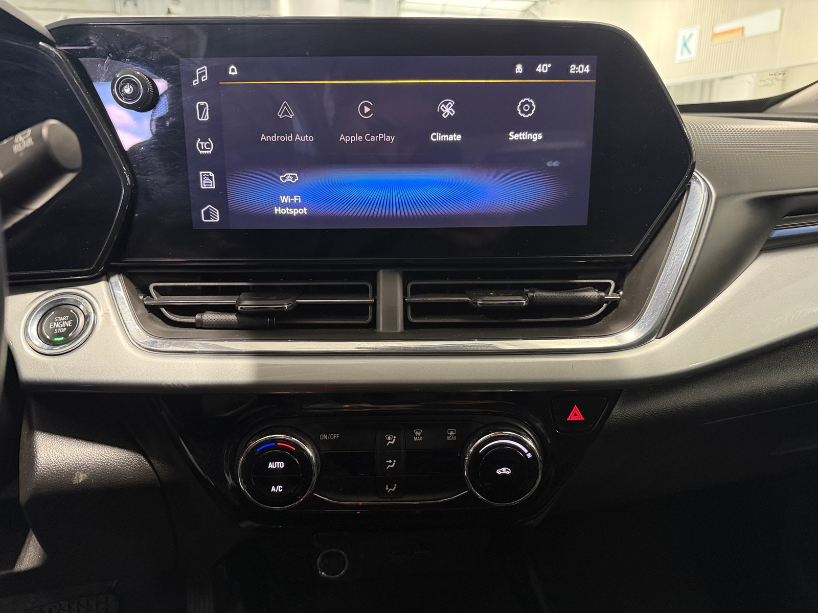 Thumbnail: 2025 Chevrolet Trax - 4