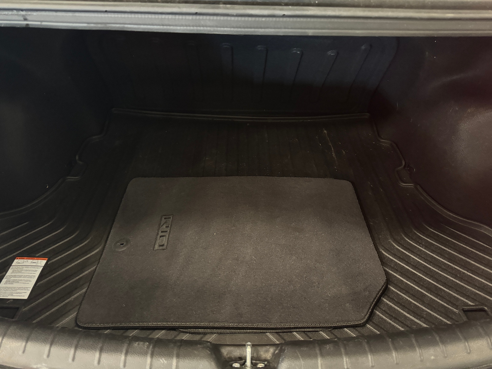 Thumbnail: 2019 Kia Rio - 7