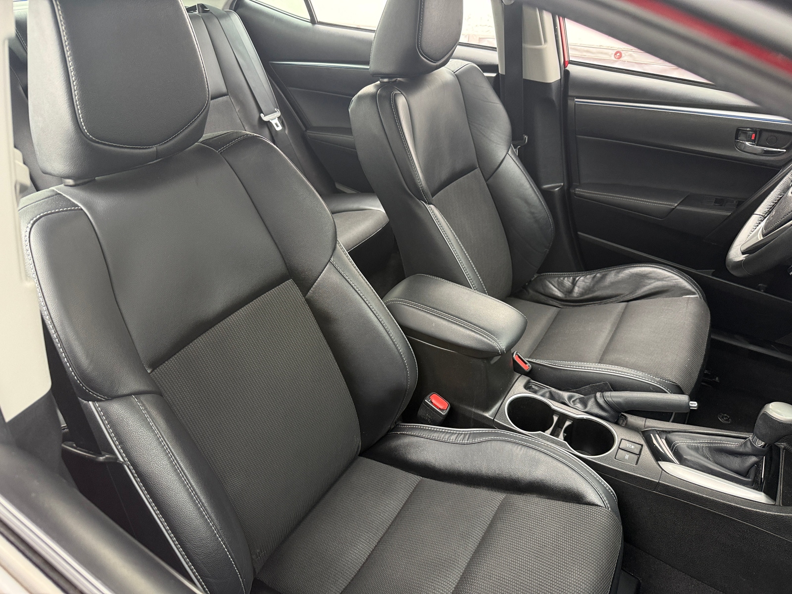 Thumbnail: 2016 Toyota Corolla - 2