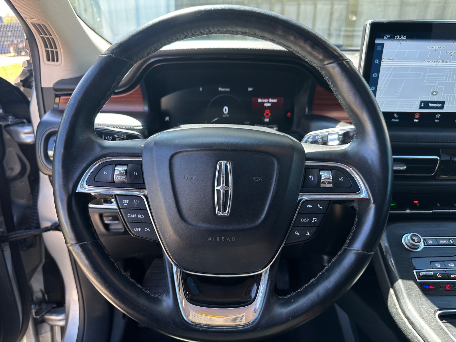 Thumbnail: 2023 Lincoln Nautilus - 4