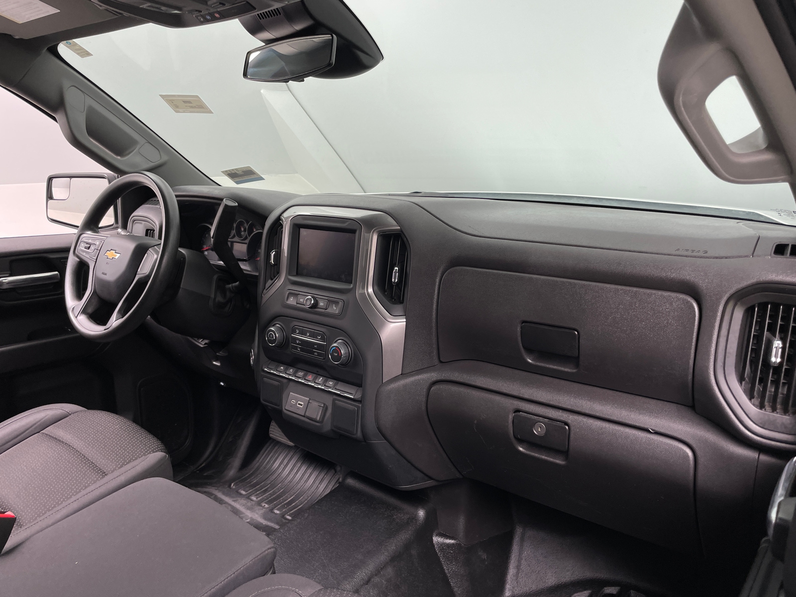 Thumbnail: 2024 Chevrolet Silverado 1500 - 3