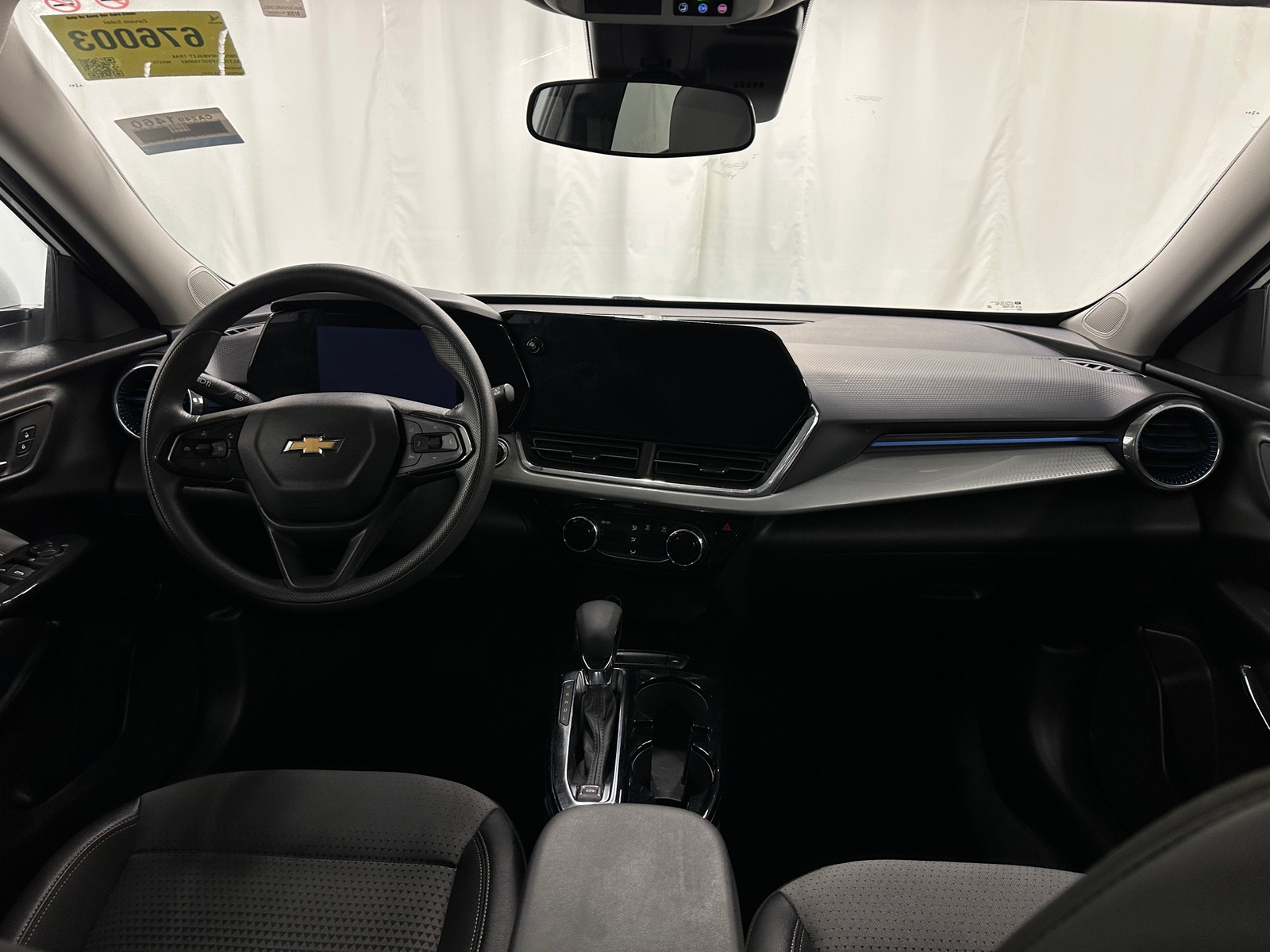 Thumbnail: 2025 Chevrolet Trax - 3