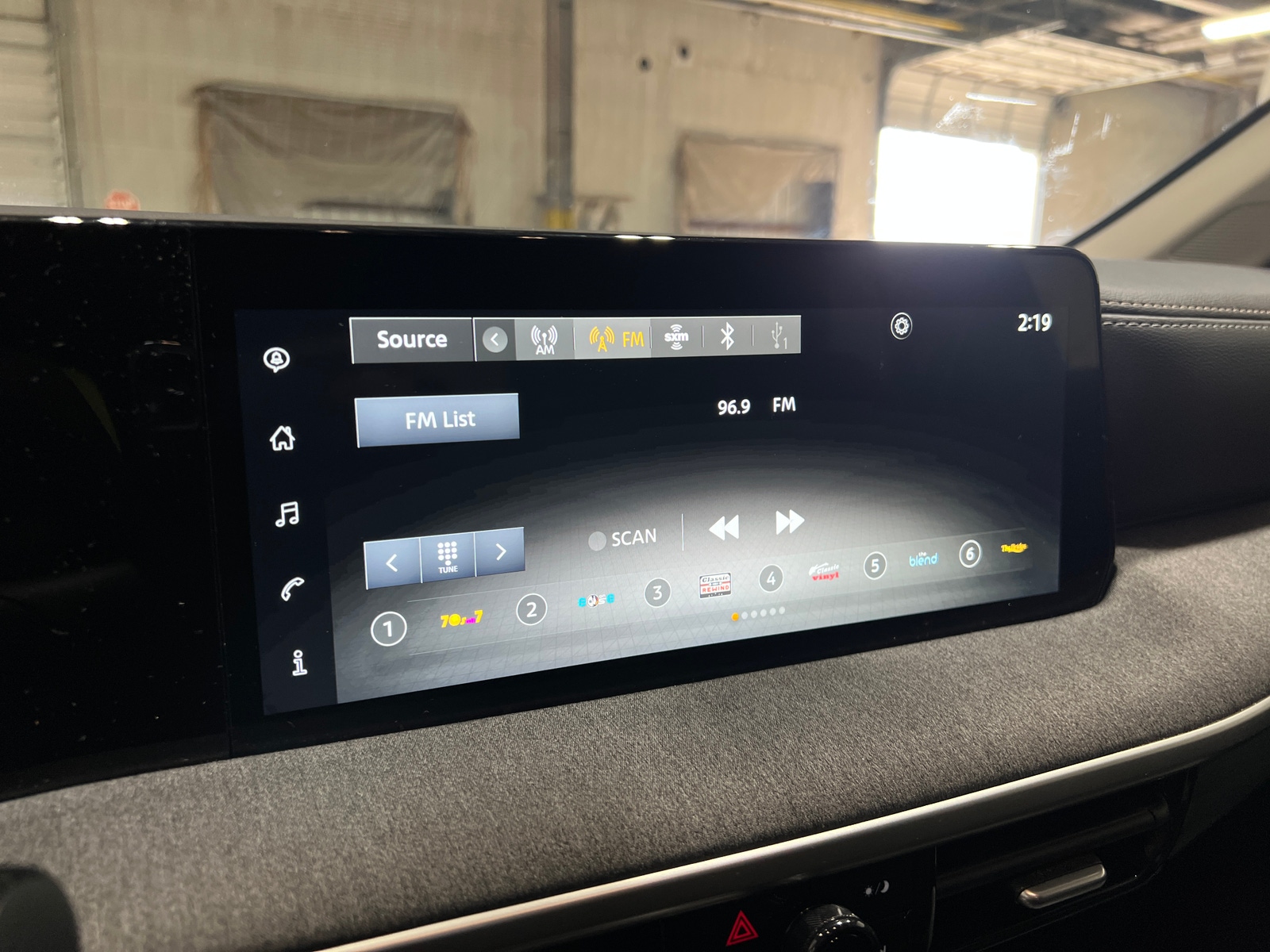 Thumbnail: 2025 Nissan Kicks - 4