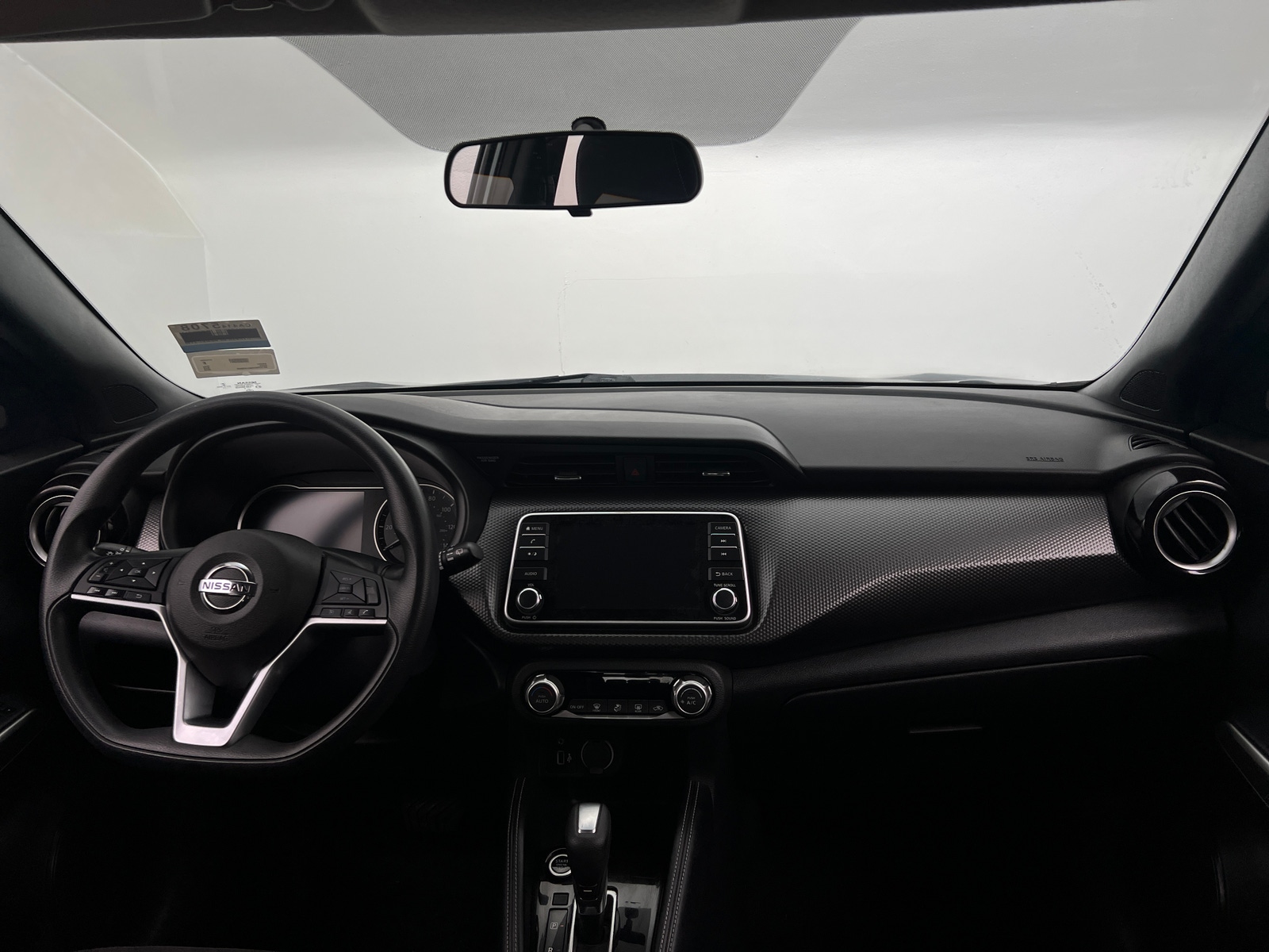 Thumbnail: 2019 Nissan Kicks - 3