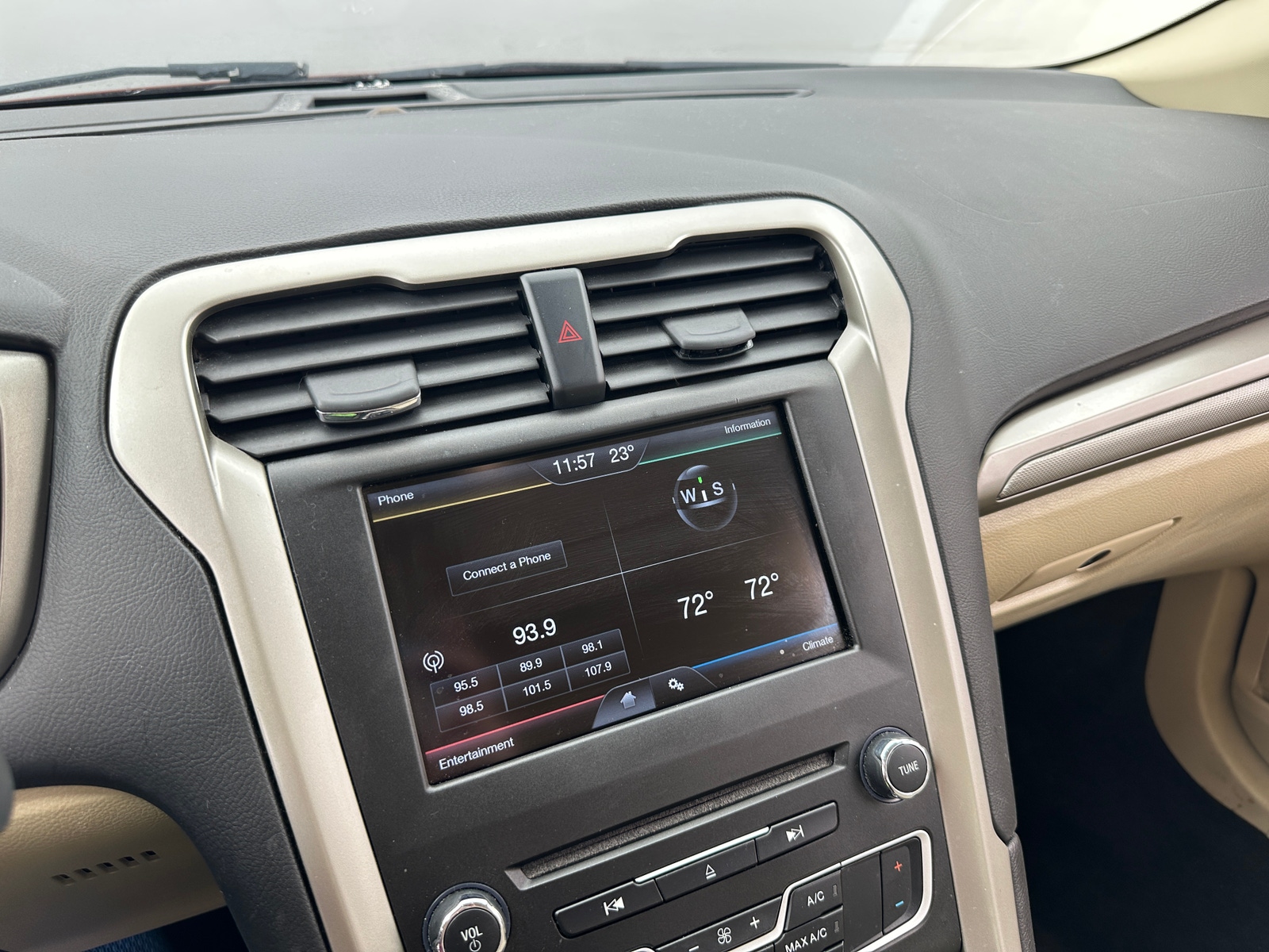 Thumbnail: 2016 Ford Fusion - 4