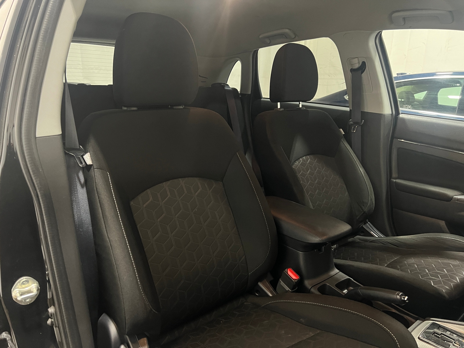 Thumbnail: 2021 Mitsubishi Outlander Sport - 2