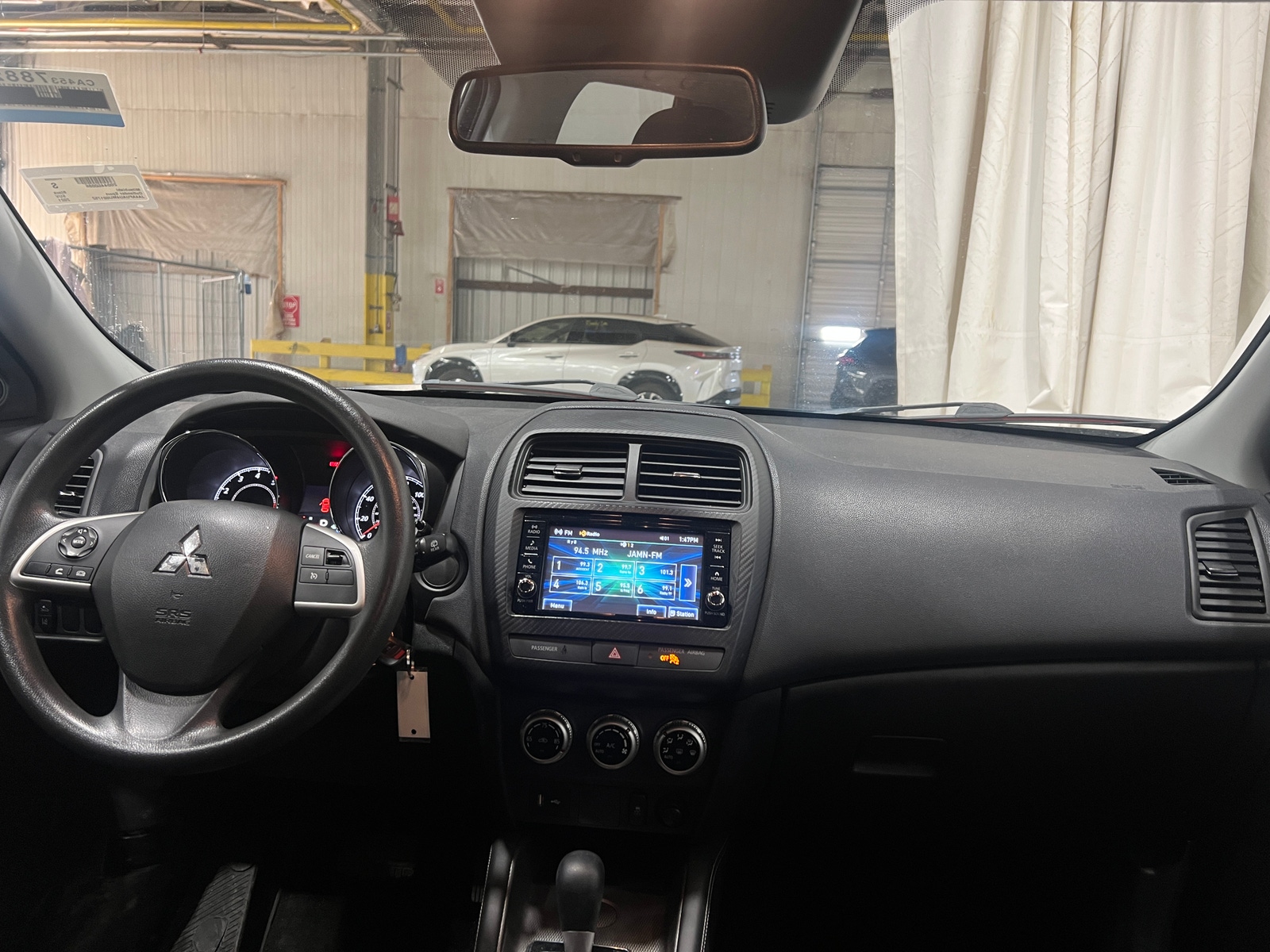 Thumbnail: 2021 Mitsubishi Outlander Sport - 3