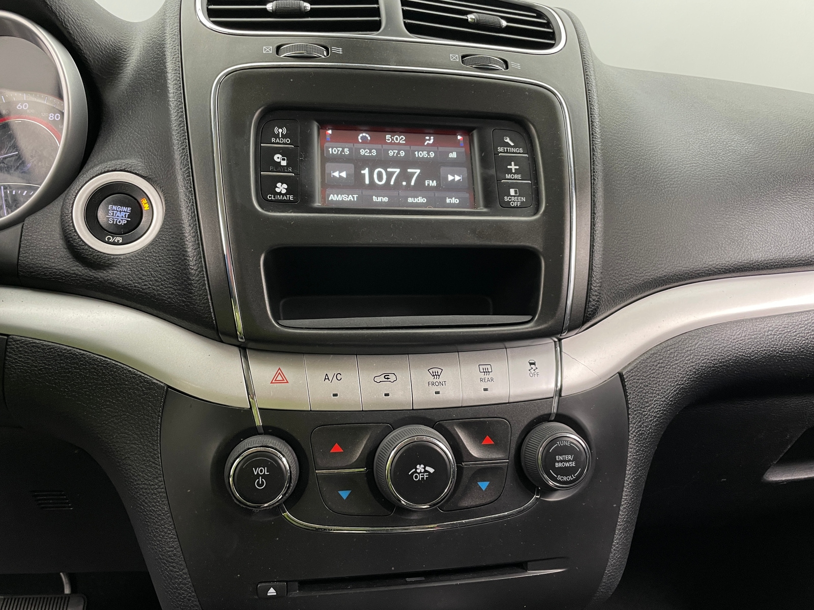 Thumbnail: 2020 Dodge Journey - 4