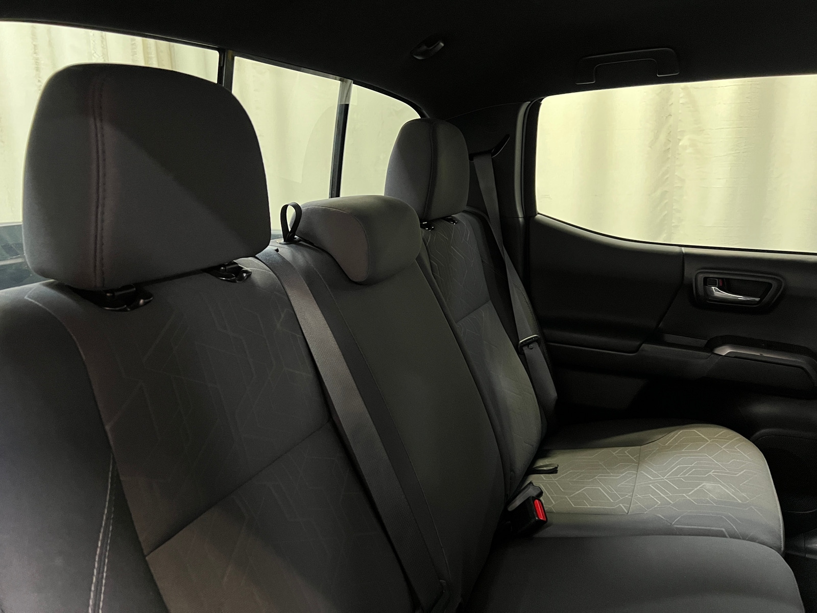 Thumbnail: 2017 Toyota Tacoma - 6