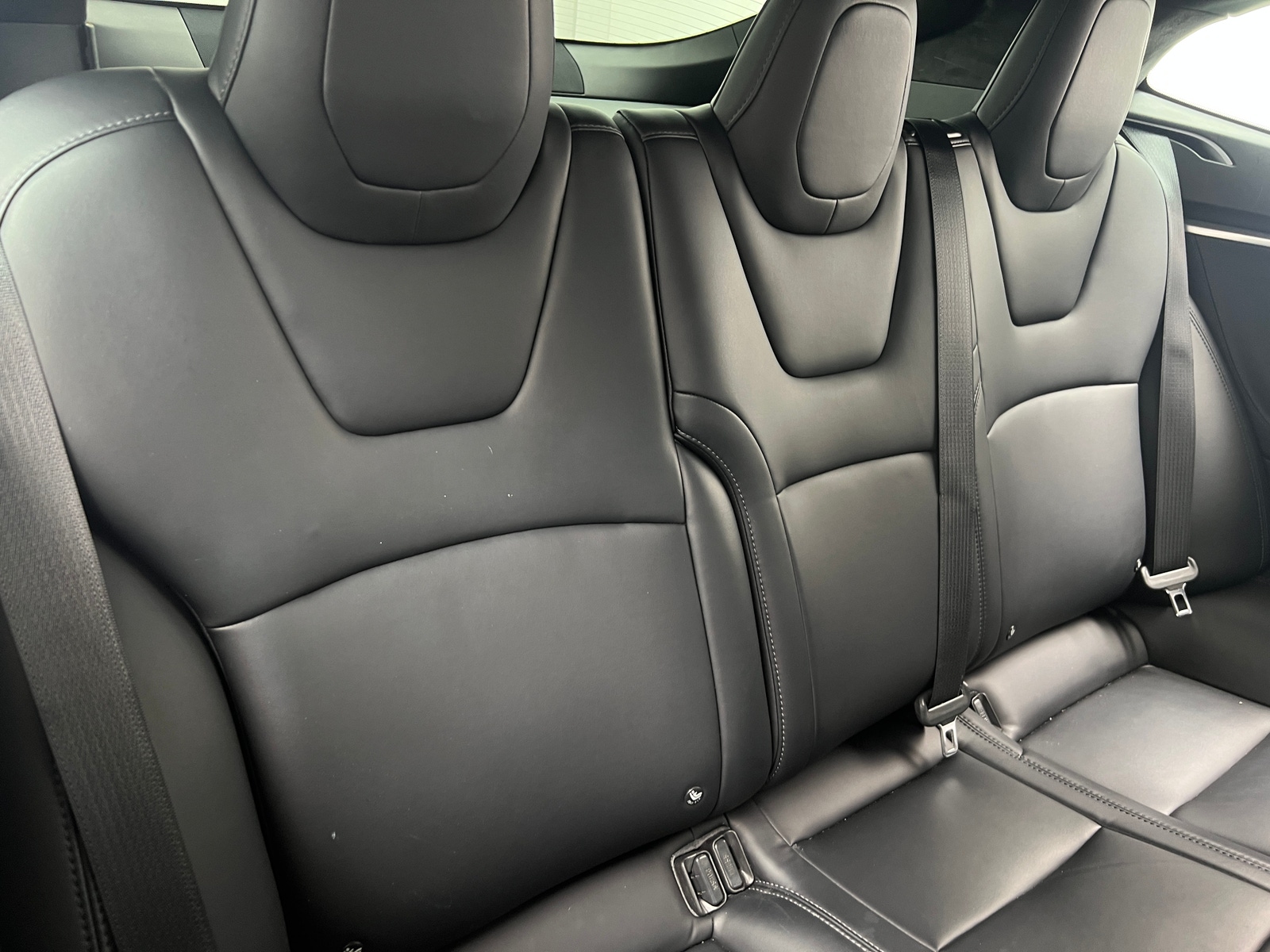 Thumbnail: 2017 Tesla Model S - 5